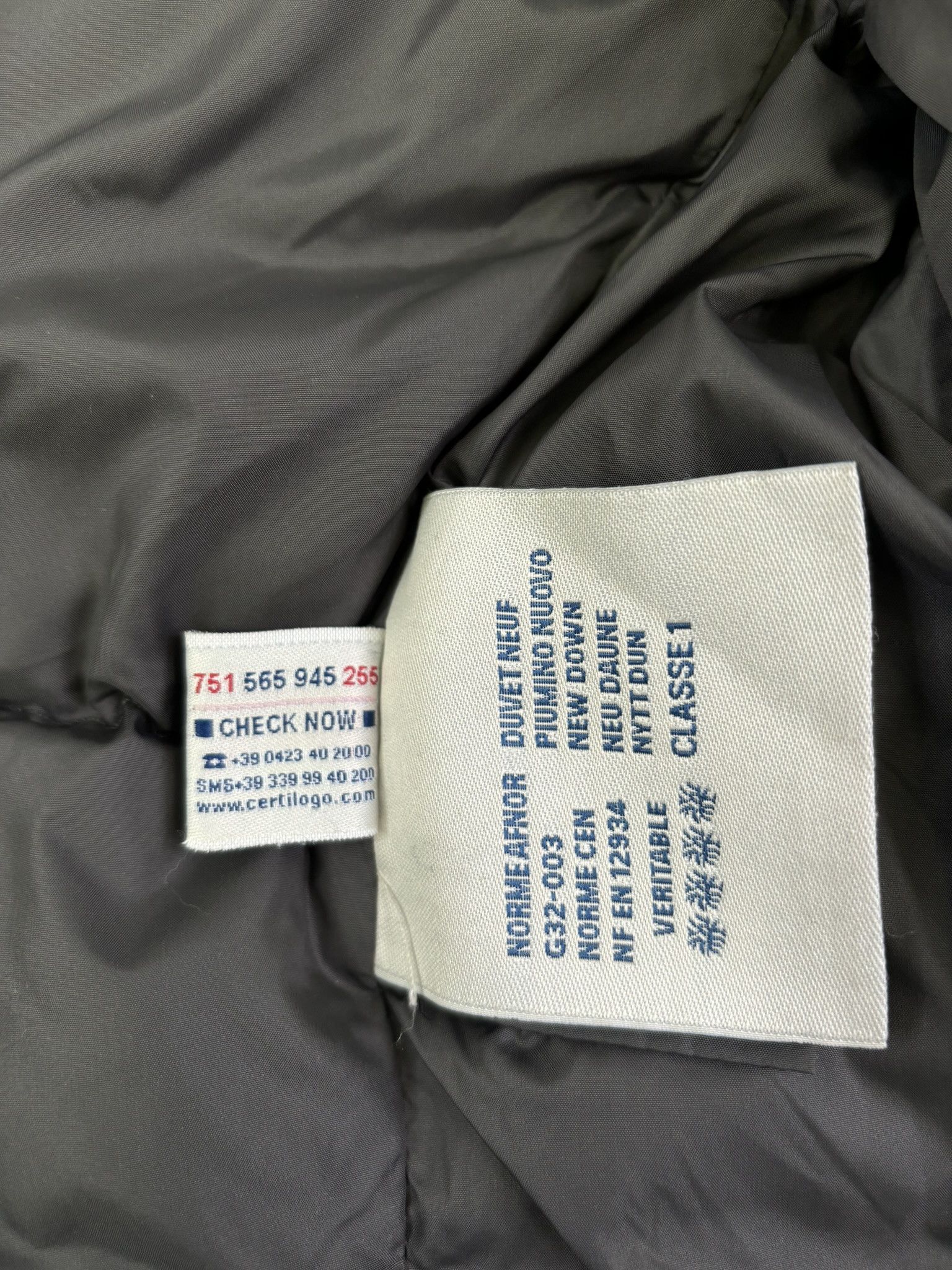 Moncler Moncler BEA jacket size. 2 Size XS / US 0-2 / IT 36-38 - 20 Thumbnail