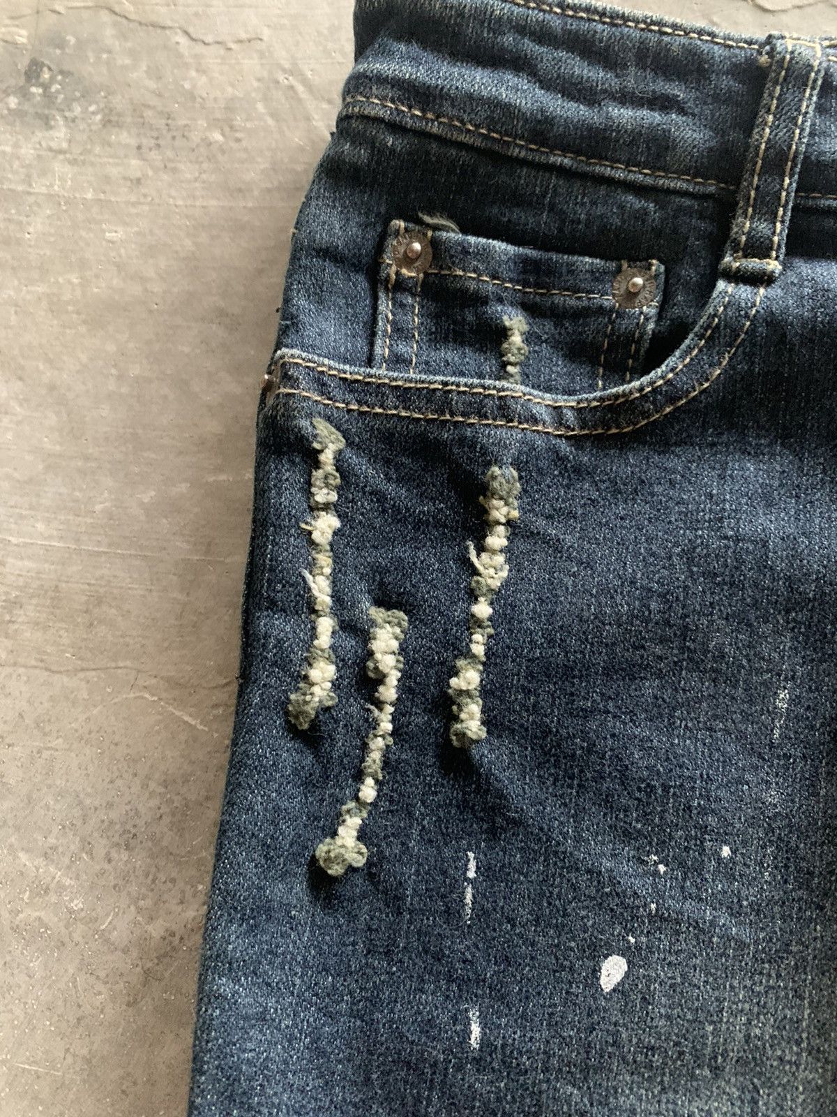 If Six Was Nine × Le Grande Bleu (L.G.B.) flare distressed style with splatter and beads design Size US 27 - 9 Thumbnail