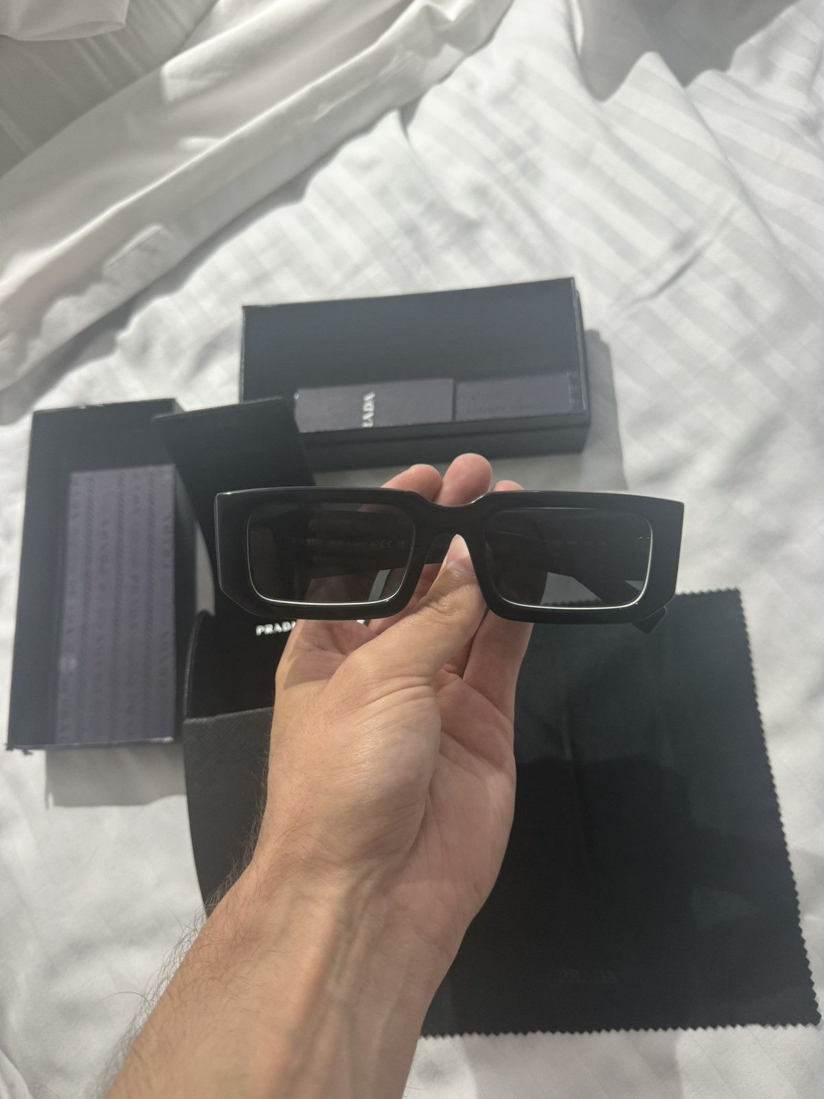Prada Prada Sunglasses PR 06YS Size ONE SIZE - 5 Thumbnail