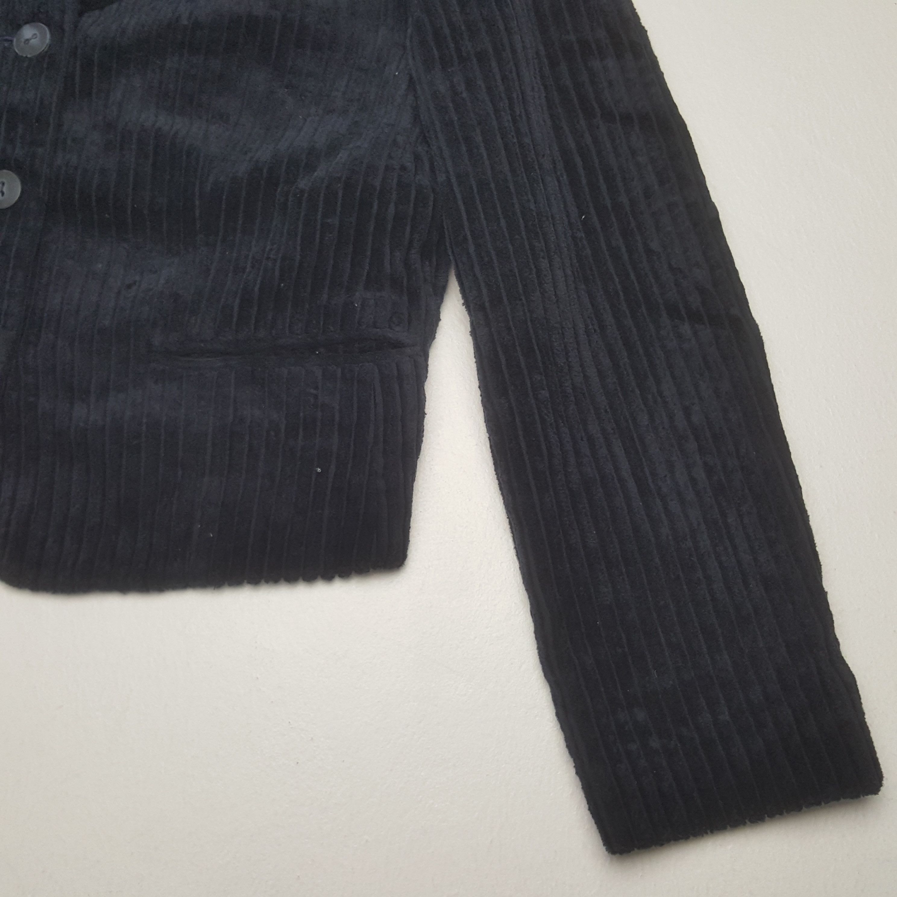 Issey Miyake Vintage Issey Miyake Japanese Velvet Jacket C303N16 Size S / US 4 / IT 40 - 4 Thumbnail