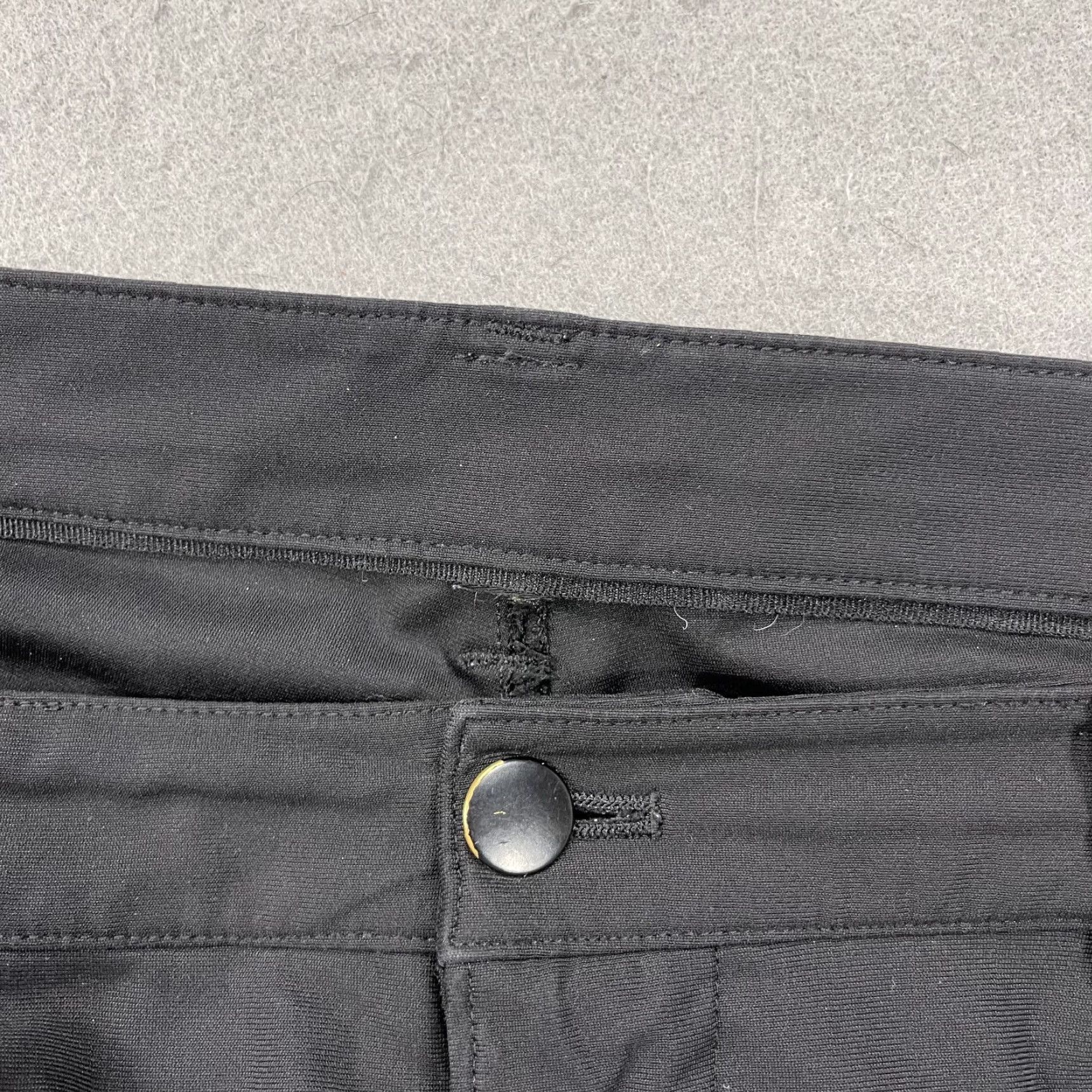 Lululemon Lululemon Mens Pants 36x33 Chino Classic 5-Pocket Logo Button Black Warpstreme Casual Size US 36 / EU 52 - 4 Thumbnail