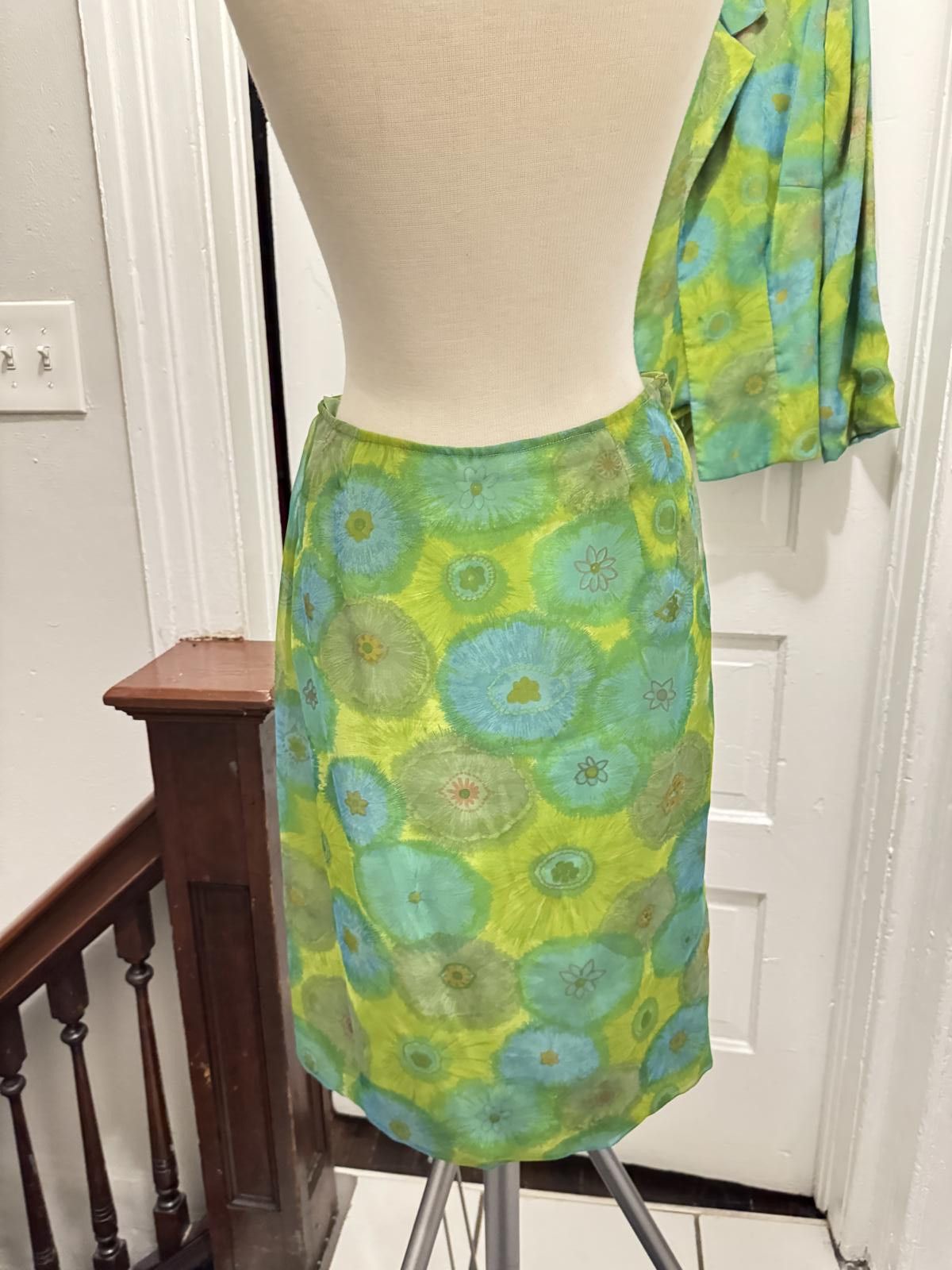 Vintage 1960s Vibrant Floral Three Piece Skirt Suit Set