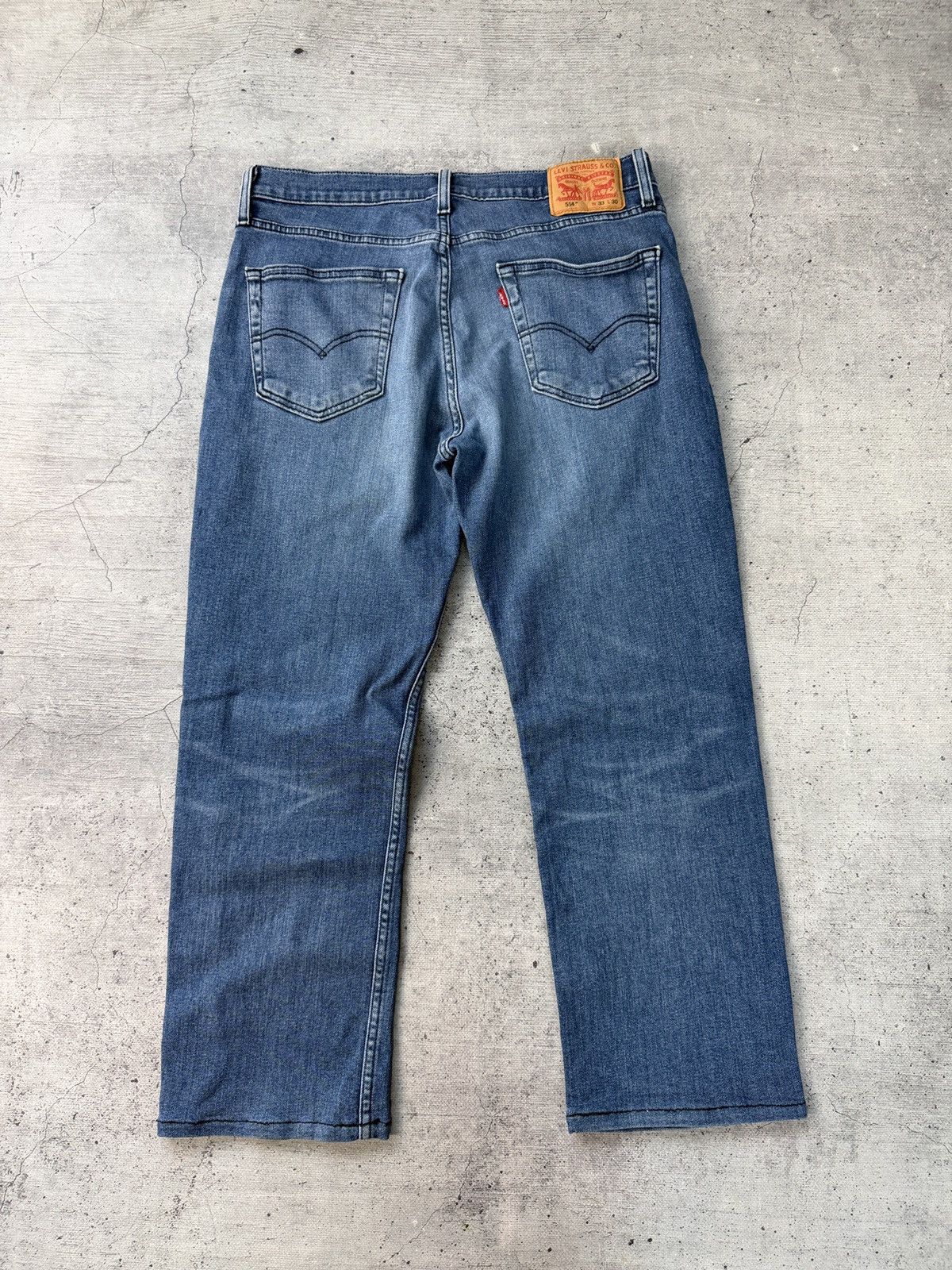 Levi's Levi's 514 Straight Fit Jeans Men's Size 33x30 Medium Wash Size US 33 - 1 Thumbnail