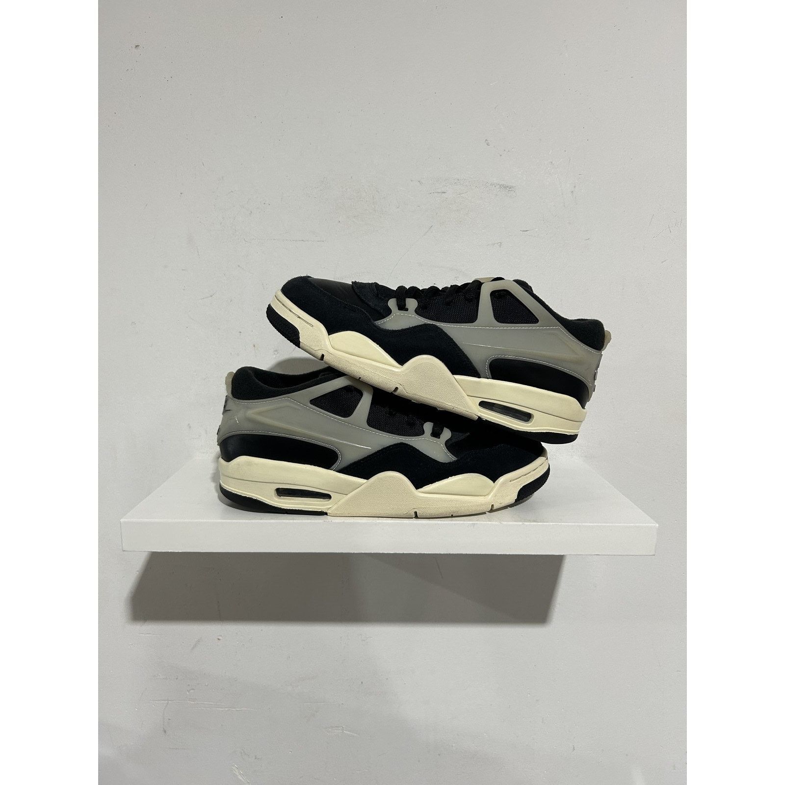 JORDAN 4 RM BLACK SAIL SIZE 7 PREOWNED