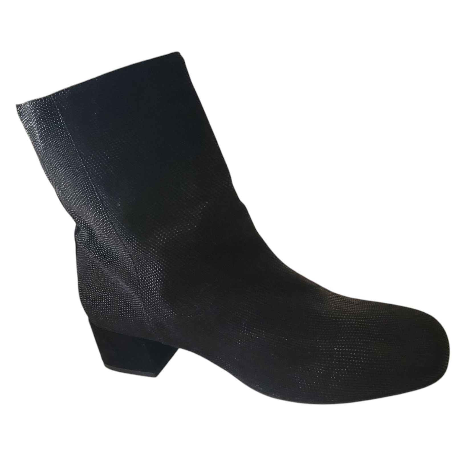 Aquatalia Aquatalia Black Sparkle Leather Ankle Side Zip Boot Size 8.5 Size US 8.5 / IT 38.5 - 1 Thumbnail