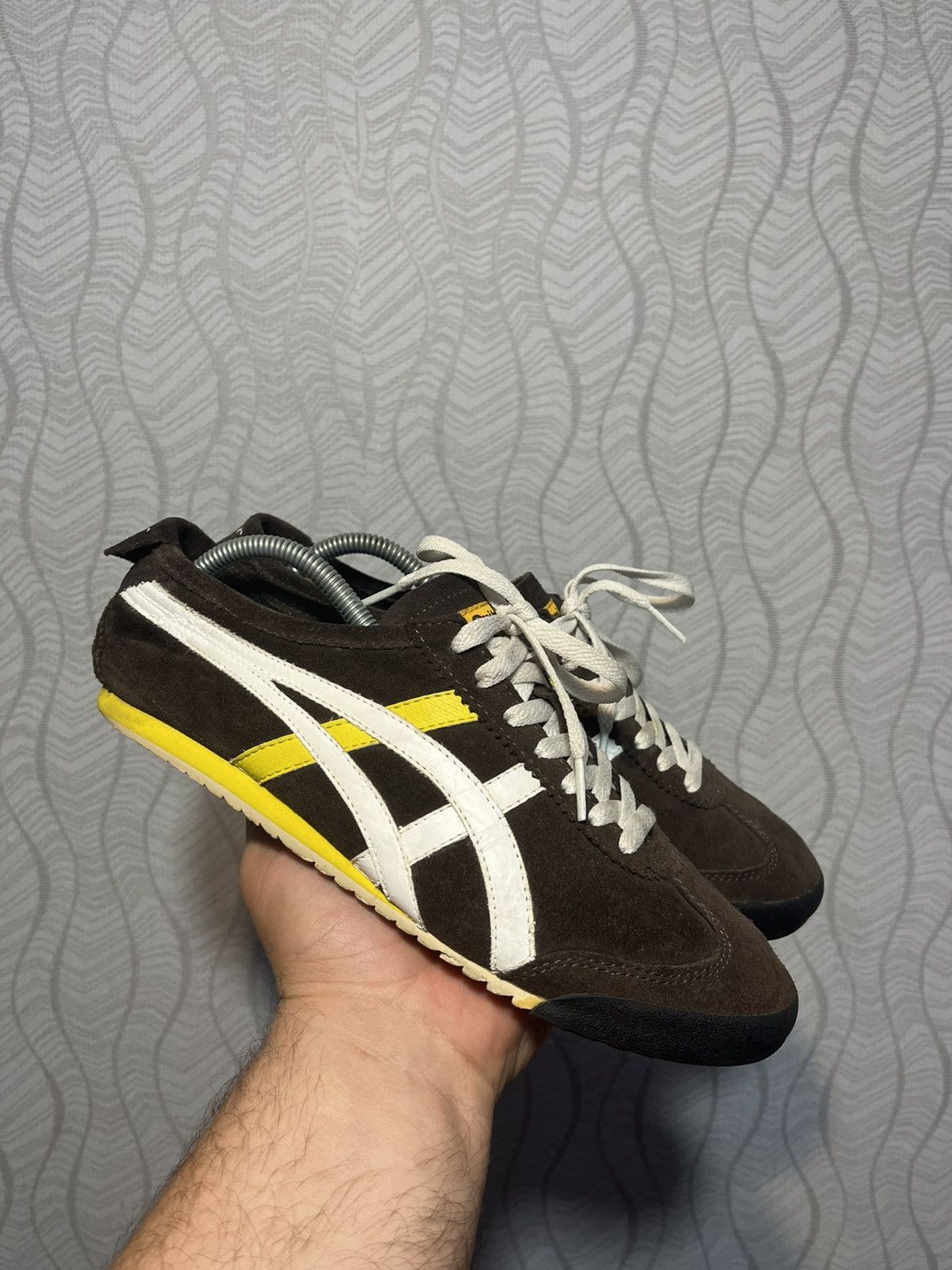 Asics Asics Onitsuka Tiger Mexico 66 Vintage Brown Suede Sneakers Size US 7.5 / EU 40-41 - 1 Thumbnail