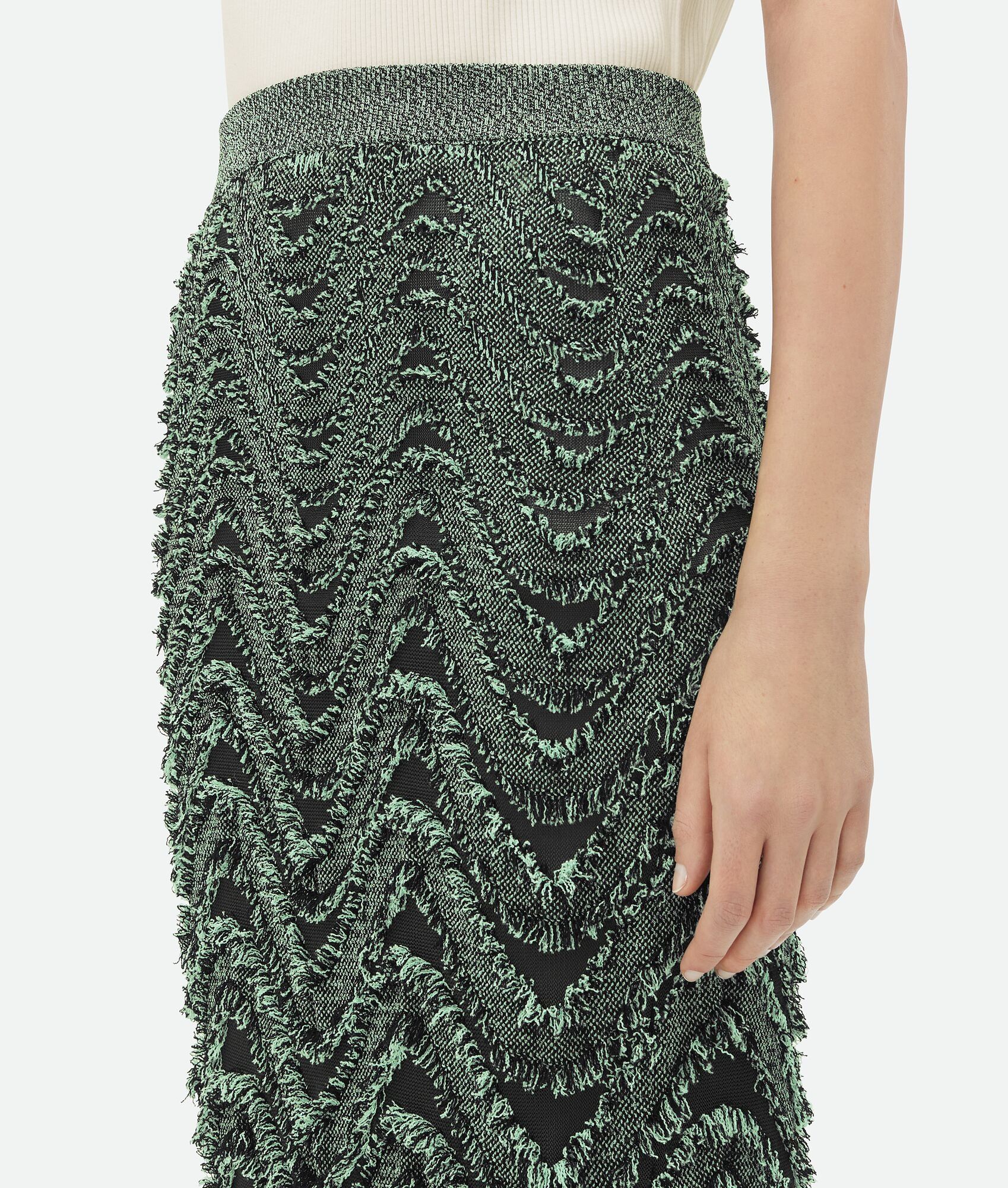 Bottega Veneta o1bcso1str0725 Textured Viscose Skirt With Weaved Fringes Size 28" / US 6 / IT 42 - 5 Thumbnail