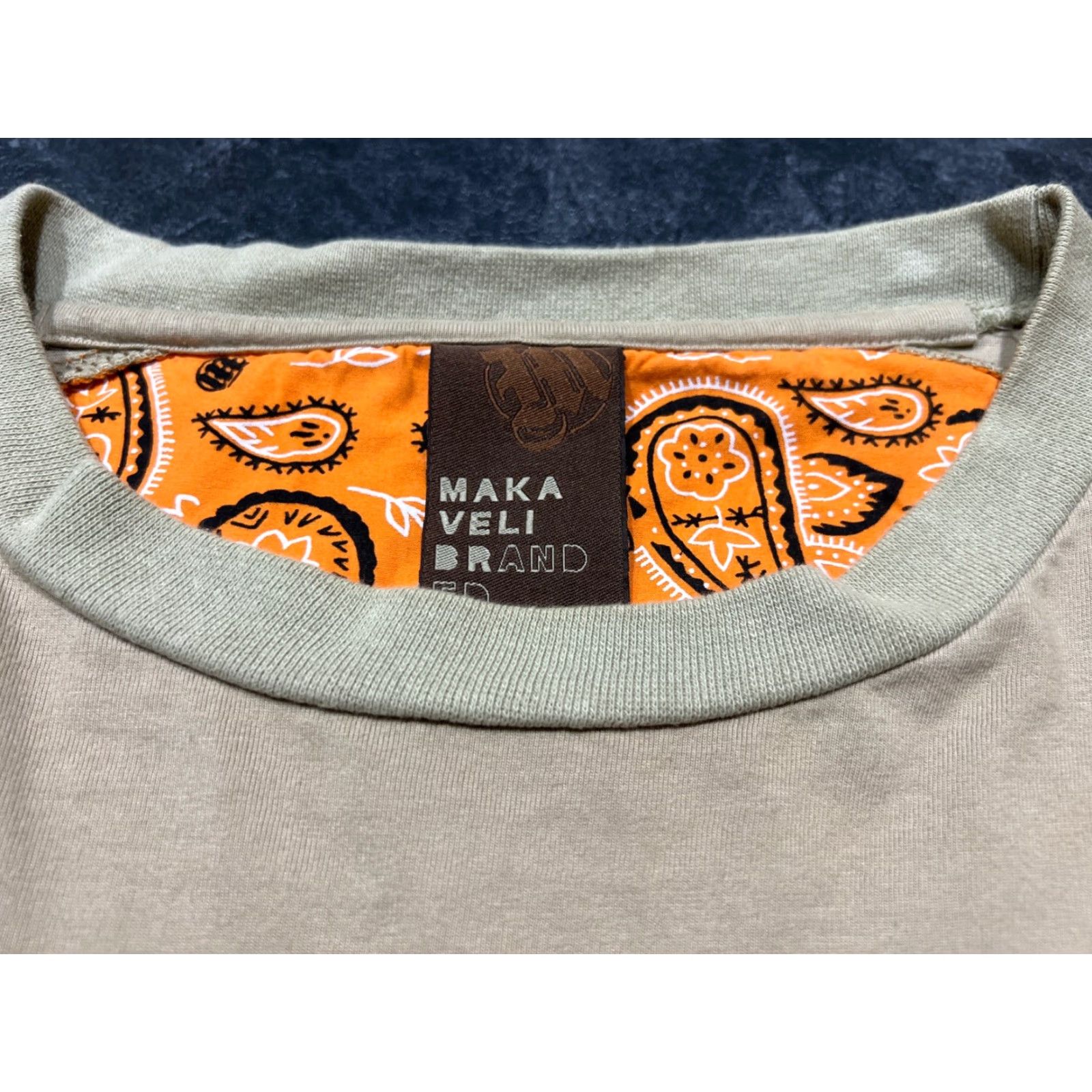 Vintage VINTAGE Makaveli Tupac T Shirt Long Sleeve Raglan 2XL Beige Hip Hop 90s 2000s Mens Size US XXL / EU 58 / 5 - 7 Thumbnail