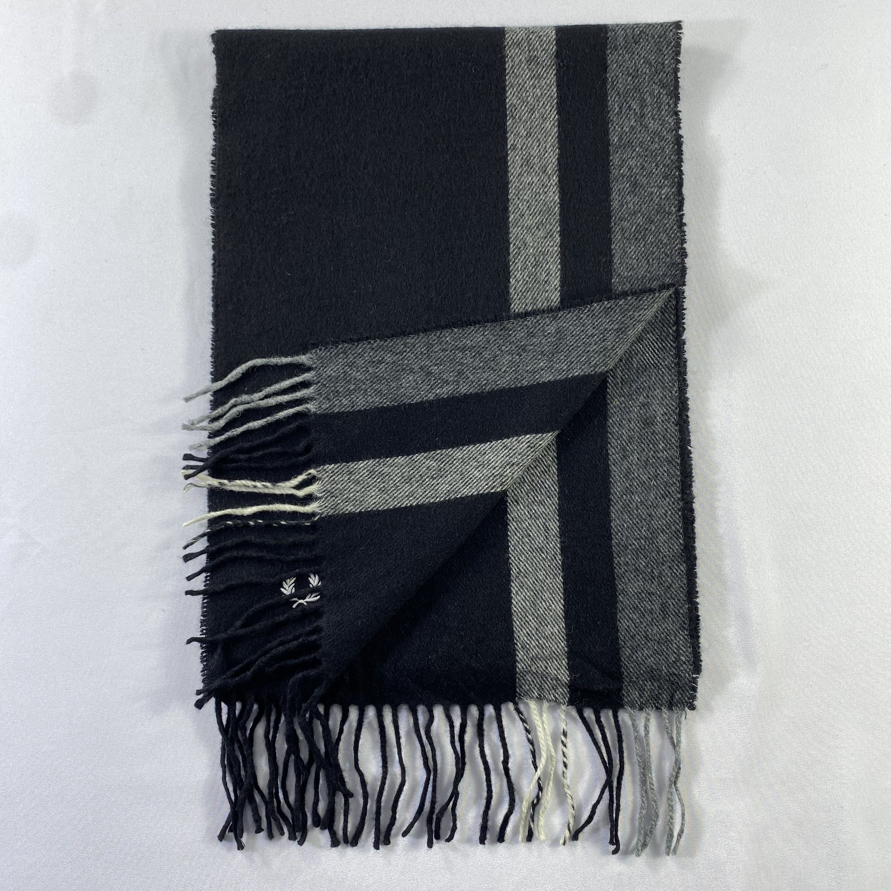 Fred Perry Fred Perry Cashmere Scarf / Muffler / Neckwear Size ONE SIZE - 4 Thumbnail