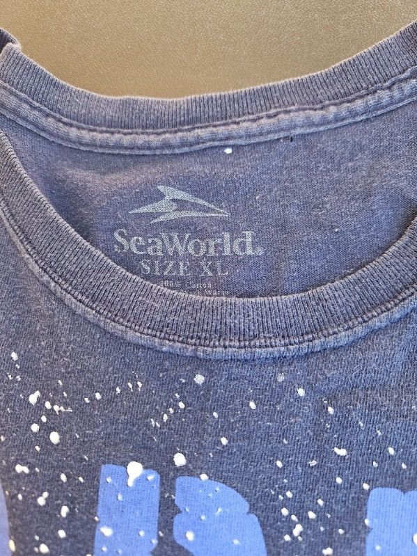 Other SeaWorld Orlando Florida Orca AOP Tee Size US XL / EU 56 / 4 - 5 Thumbnail