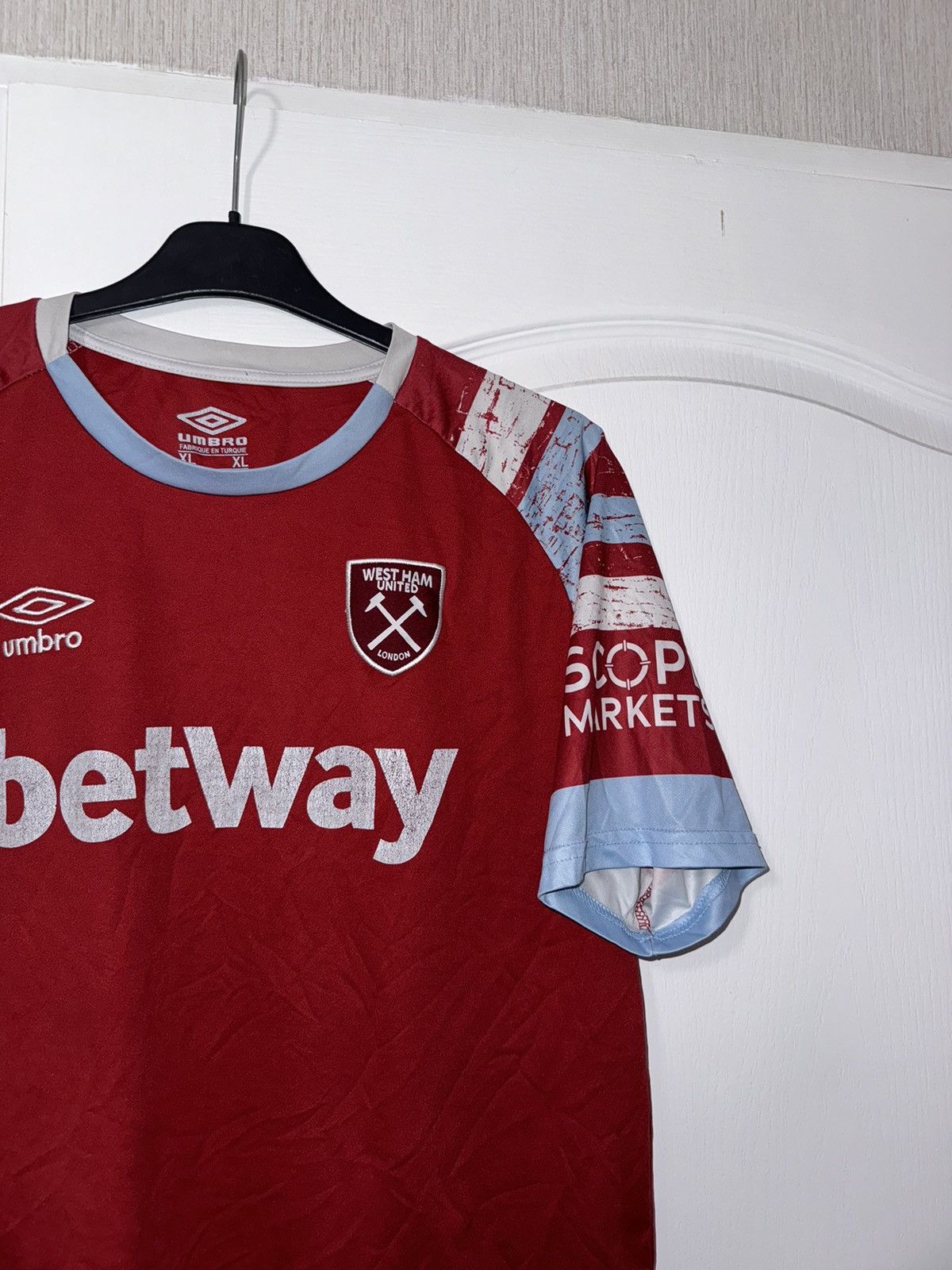 Vintage Vintage West Ham United 2022/23 Umbro Fan Jersey Blokcore XL Size US XL / EU 56 / 4 - 7 Thumbnail
