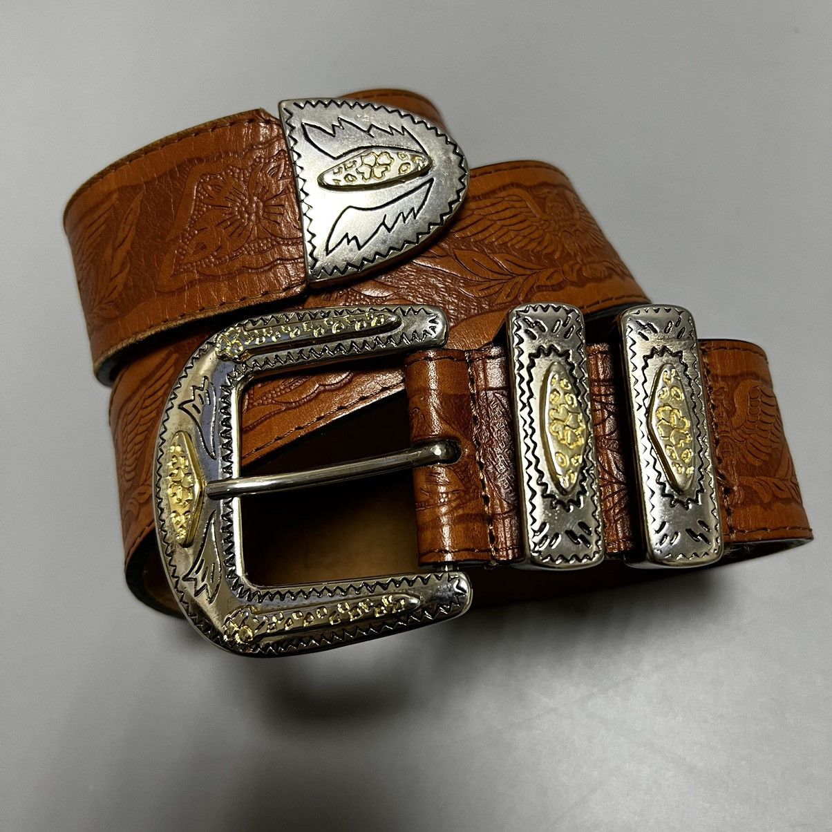 Vintage Vintage leather belt with buckle Size ONE SIZE - 1 Thumbnail