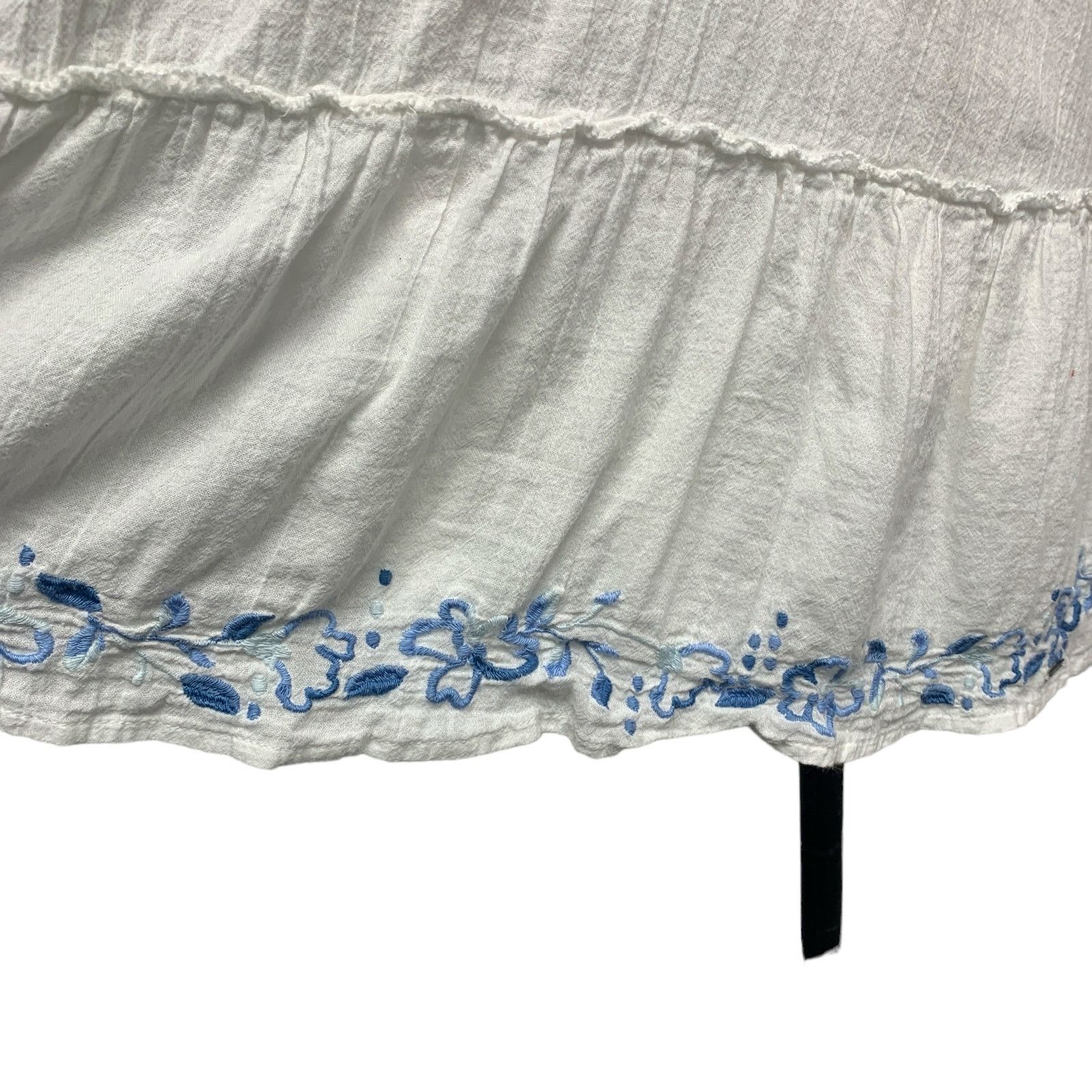 Hollister Hollister Womens Size M White Floral Embroidered Mini Dress Size M / US 6-8 / IT 42-44 - 3 Thumbnail