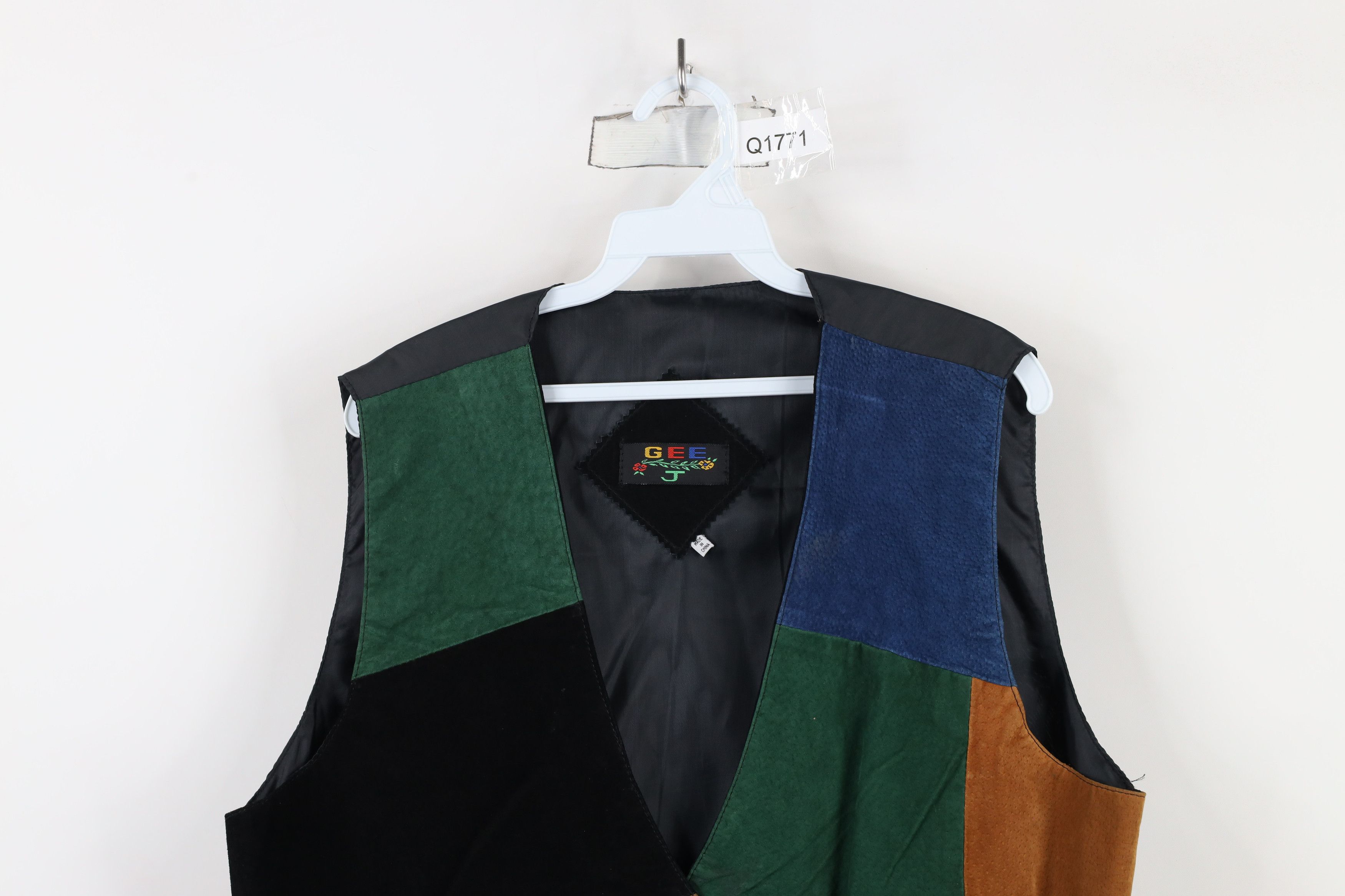 Vintage Vintage 90s Streetwear Rainbow Checkered Suede Leather Vest Size XL / US 12-14 / IT 48-50 - 2 Thumbnail