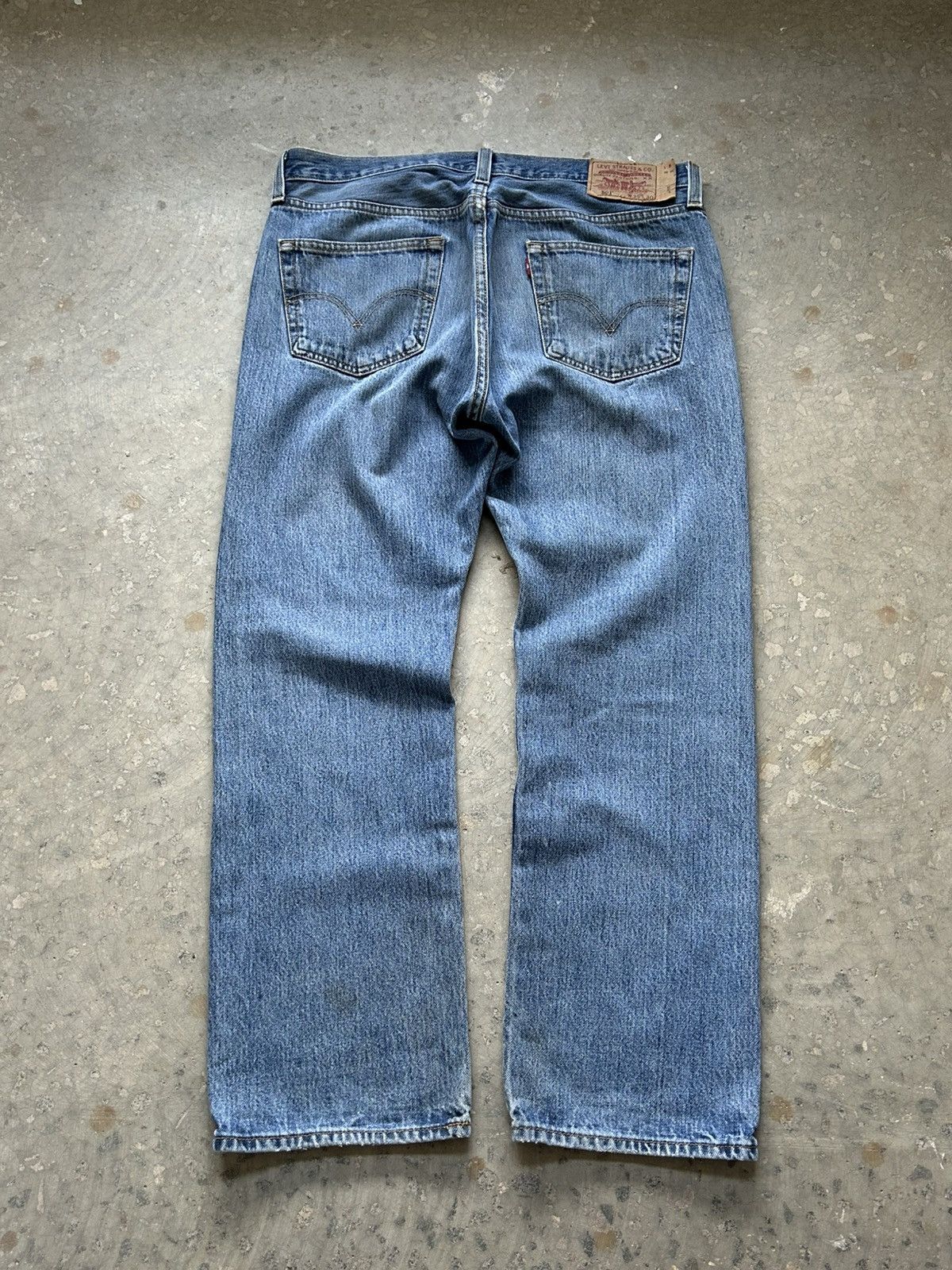 Levi's Vintage Clothing Levi's 501 Vintage Denim Blue Jeans W36L30 Size US 36 / EU 52 - 2 Thumbnail