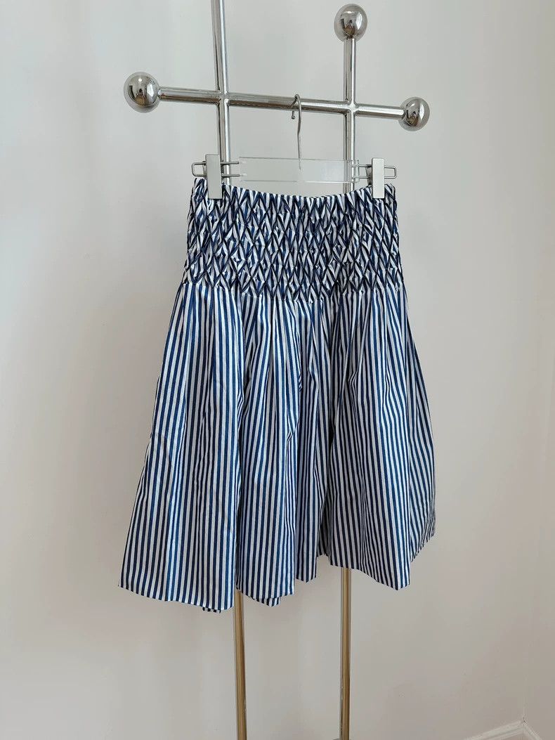 Chanel Chanel Striped short skirt Size 42" / US 20 - 2 Thumbnail