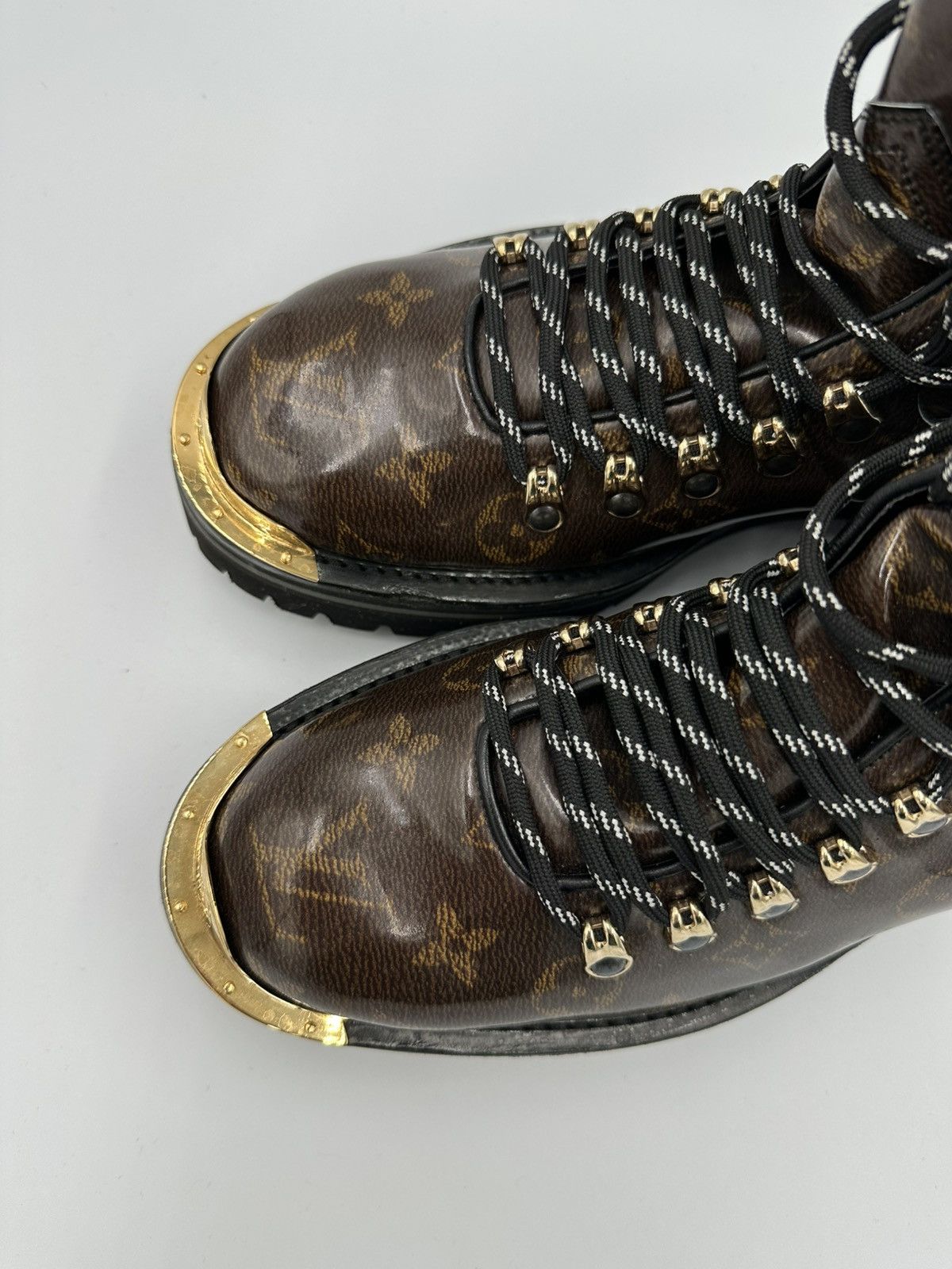 Louis Vuitton Louis Vuitton Rare Boots Size US 5.5 / IT 35.5 - 12 Thumbnail
