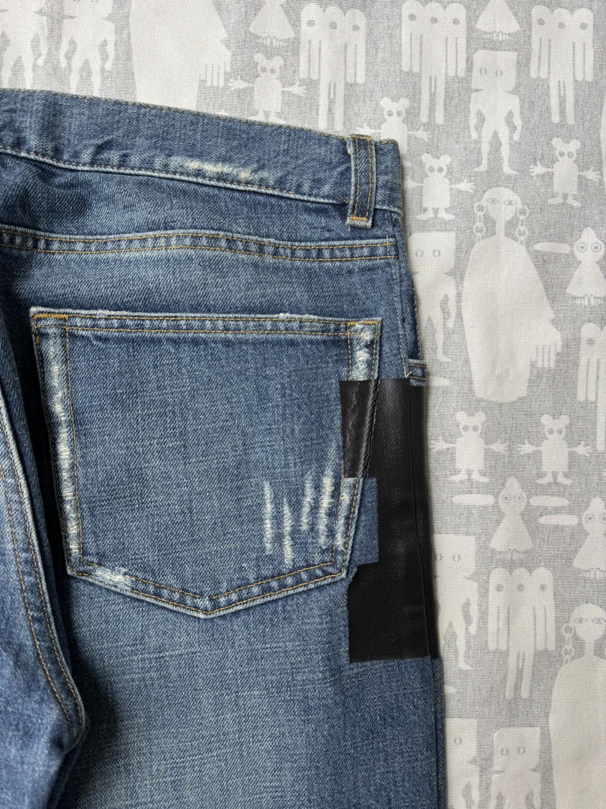 Helmut Lang Helmut Lang SS03 Rubber Tape Classic Cut Vintage Denim Jeans Size US 31 - 8 Thumbnail
