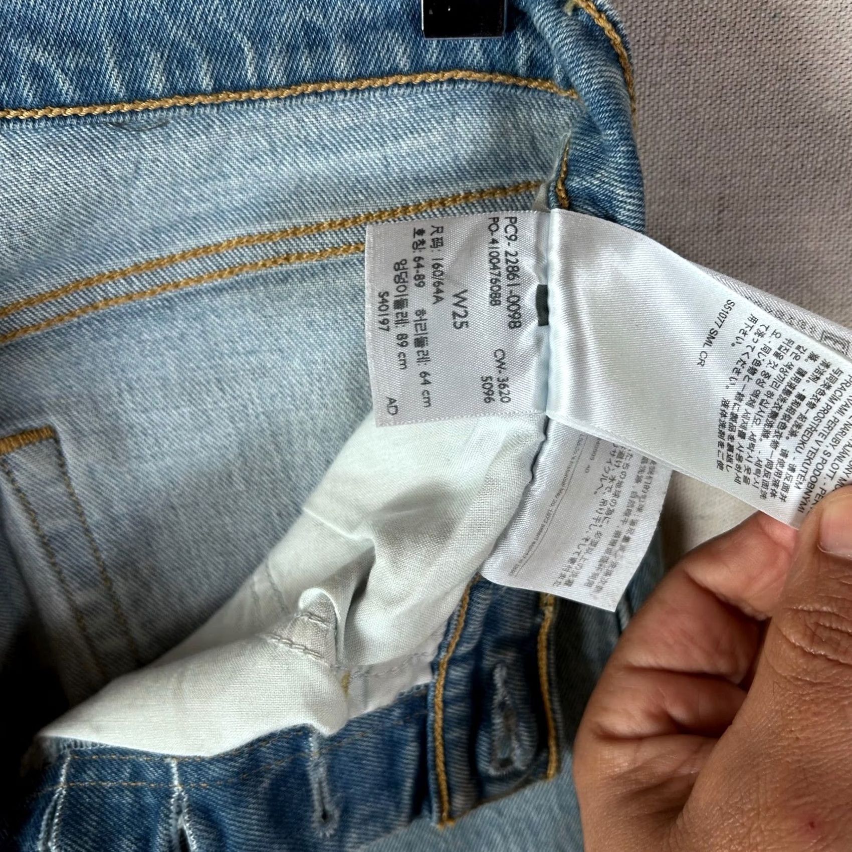 Vintage Levi's Premium Wedgie Straight Jeans Womens 25 Medium Wash Blue 22861-0098 Size 42" / US 20 - 3 Thumbnail