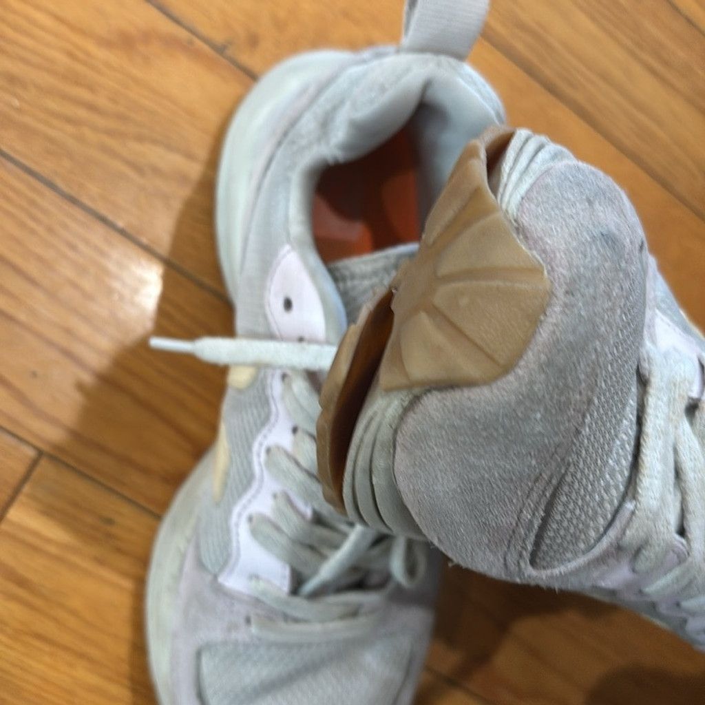 Veja Veja Venturi Sneaker in Natural Cashew Multico, Size: EU 39 Size US 9 / IT 39 - 11 Thumbnail