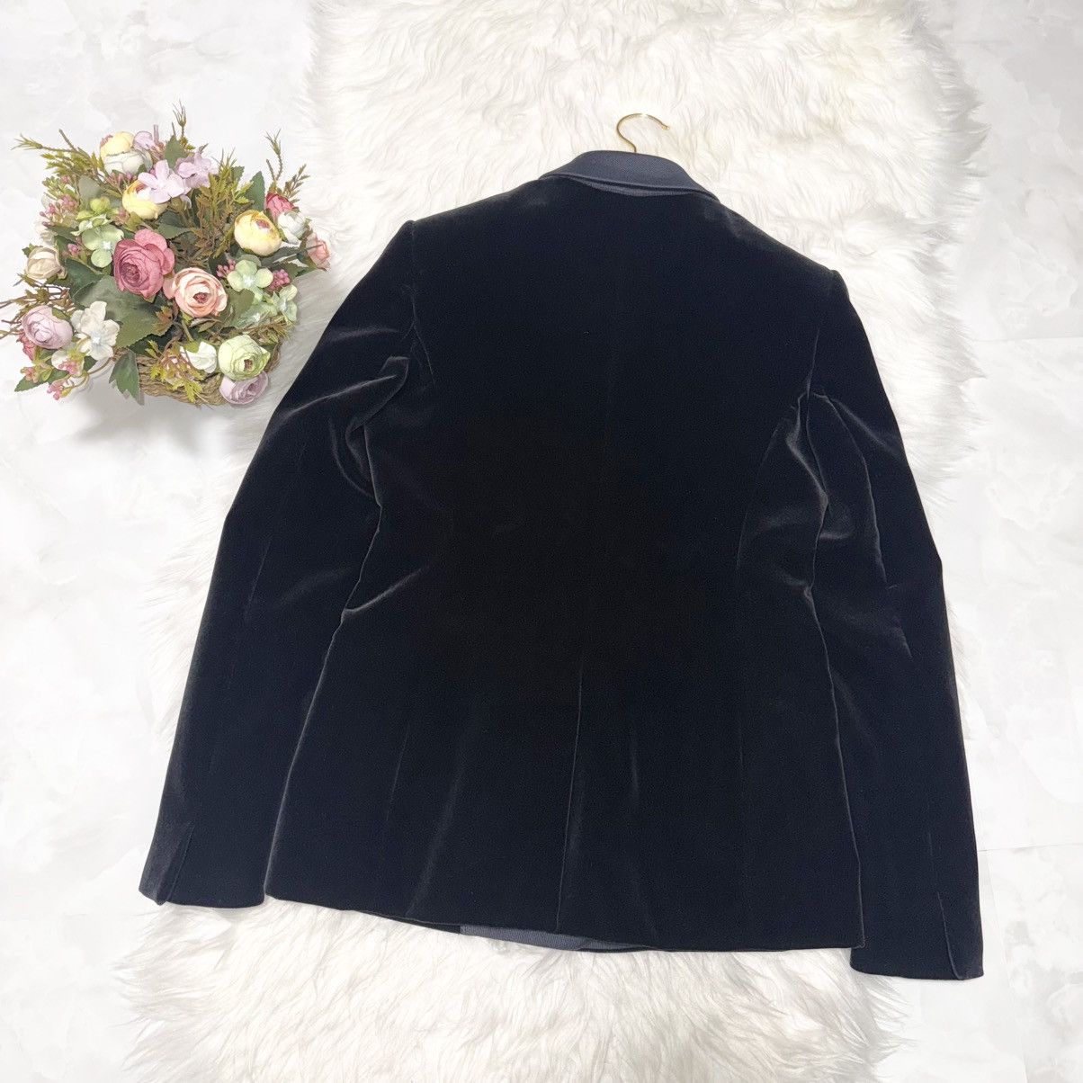 Balenciaga Authentic Balenciaga emblem button peaked velour jacket 36 Size XS / US 0-2 / IT 36-38 - 4 Thumbnail