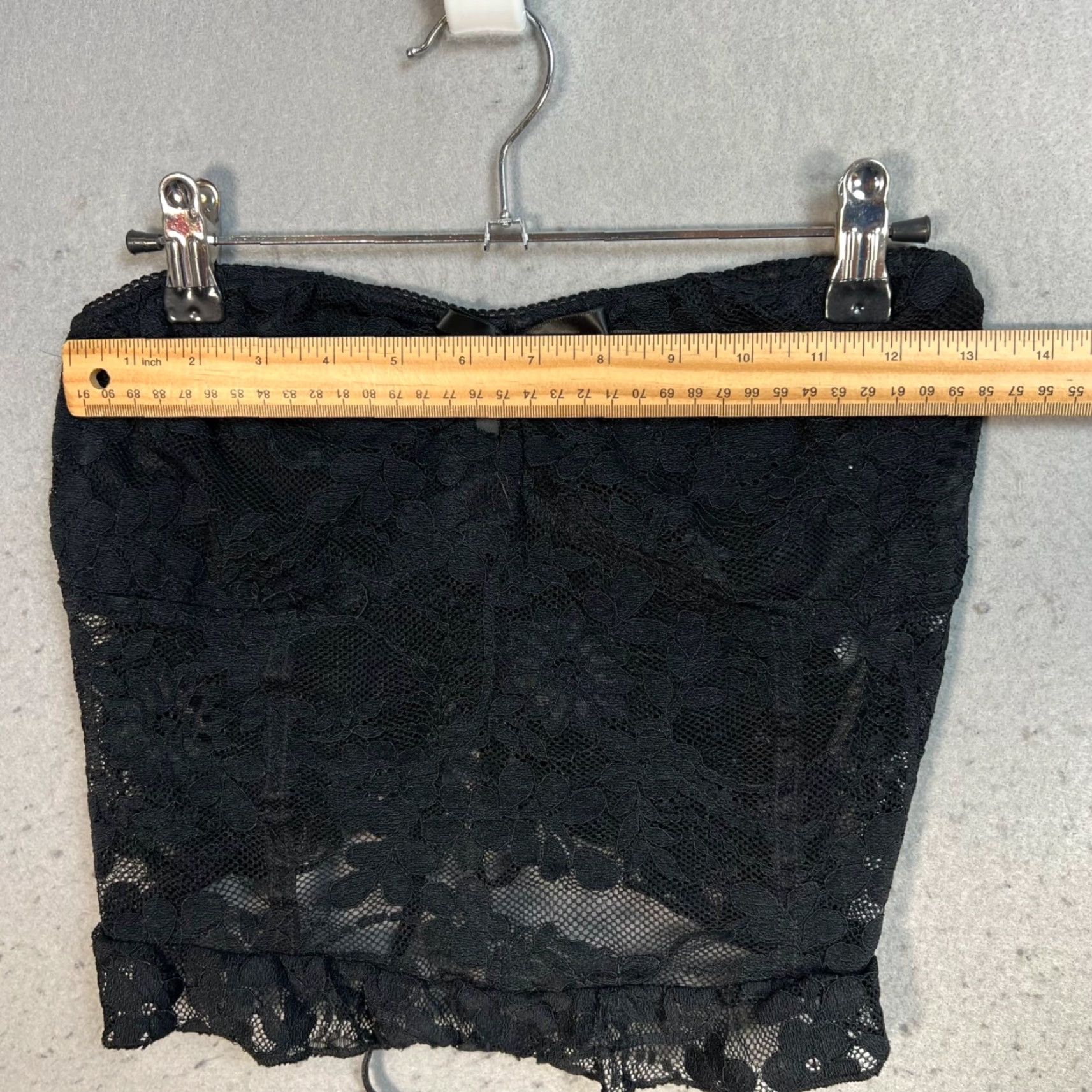 Vintage Motel Womens Size XL Black Lace Strapless Top Shirt Top Womens XL Black Lace Strapless Motel 90s? Size XL / US 12-14 / IT 48-50 - 6 Thumbnail