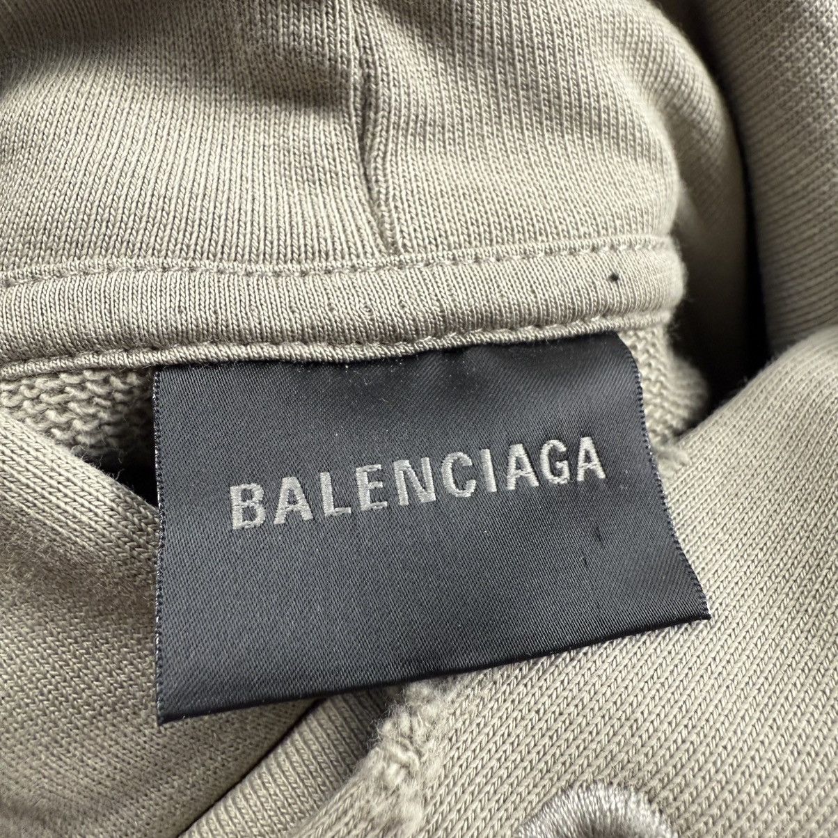 Balenciaga Balenciaga Distressed Embroidered Big Logo Hoodie Size US S / EU 44-46 / 1 - 6 Thumbnail