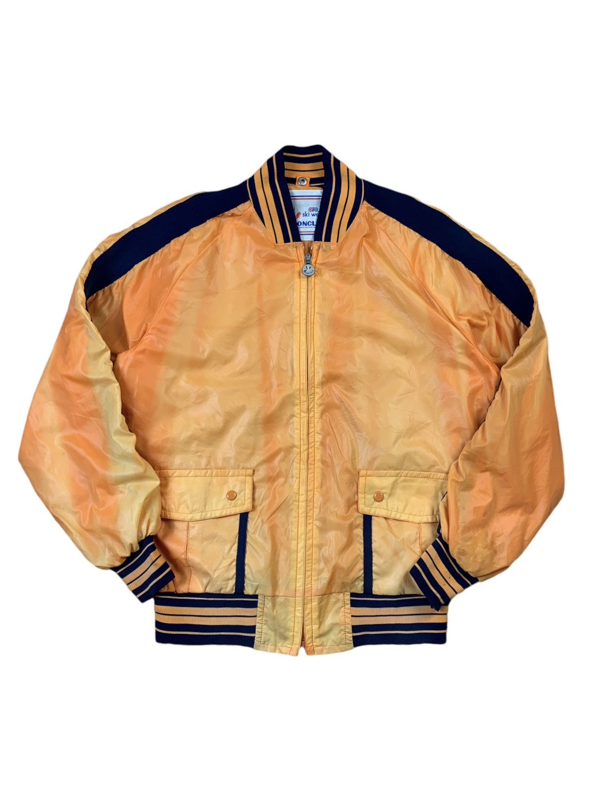 Moncler Vintage Moncler Skiwear Sunfaded Windbreaker Size US L / EU 52-54 / 3 - 4 Thumbnail