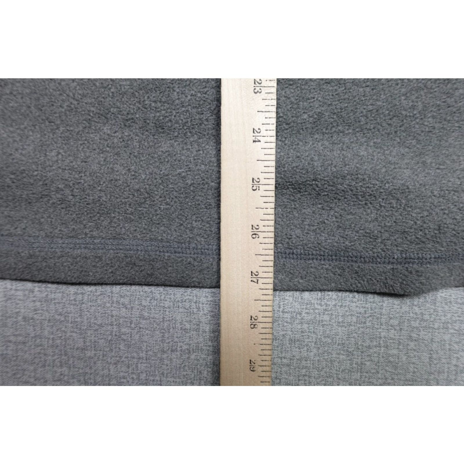The North Face The North Face Fleece Mens XL Gray Sweater Lightweight Soft Base Layer Zipper Pullover Classic Casual Mens XL Gray Fleece Sweater Size US XL / EU 56 / 4 - 6 Thumbnail