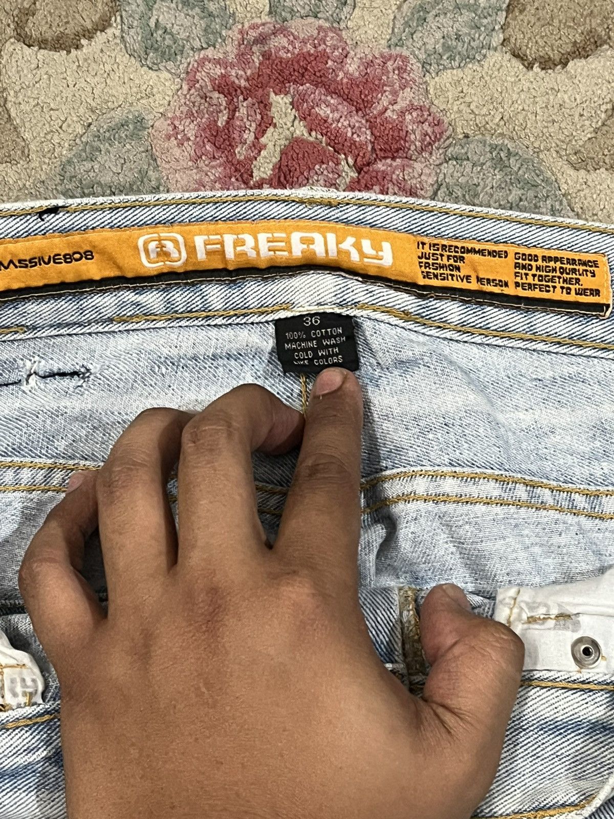 Massive Vintage MassiveBob Freaky Baggy Distressed Denim Size US 34 / EU 50 - 13 Thumbnail