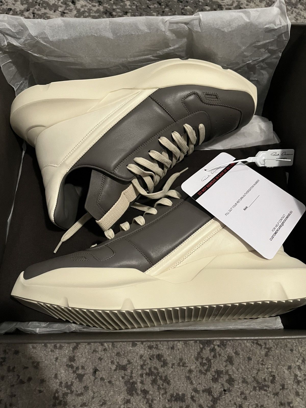 Rick Owens Rick Owens Geth Runner Milk Size US 9 / EU 42 - 1 Thumbnail