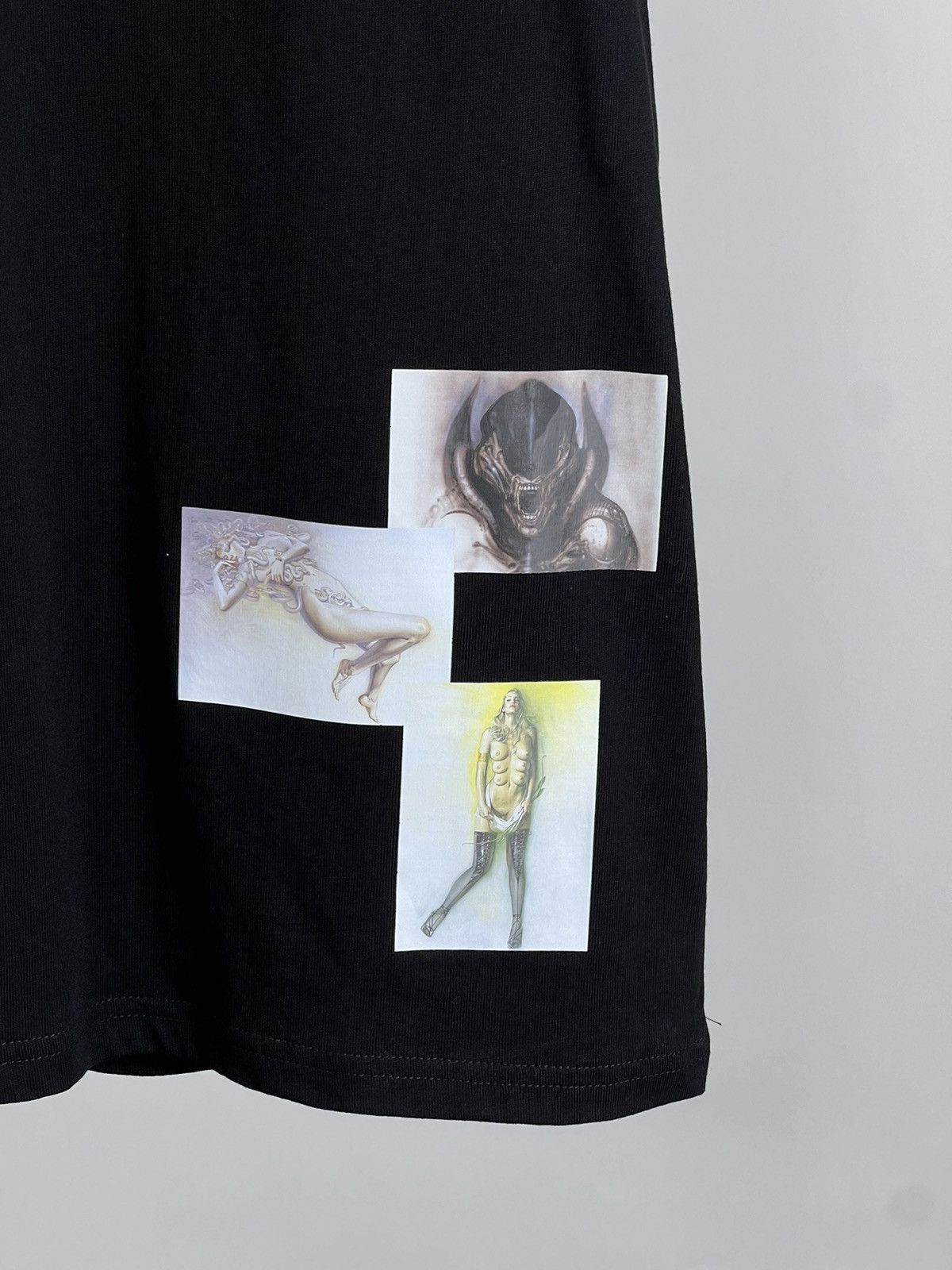 Club Sorayama H R GIGER tee L Size US L / EU 52-54 / 3 - 4 Thumbnail