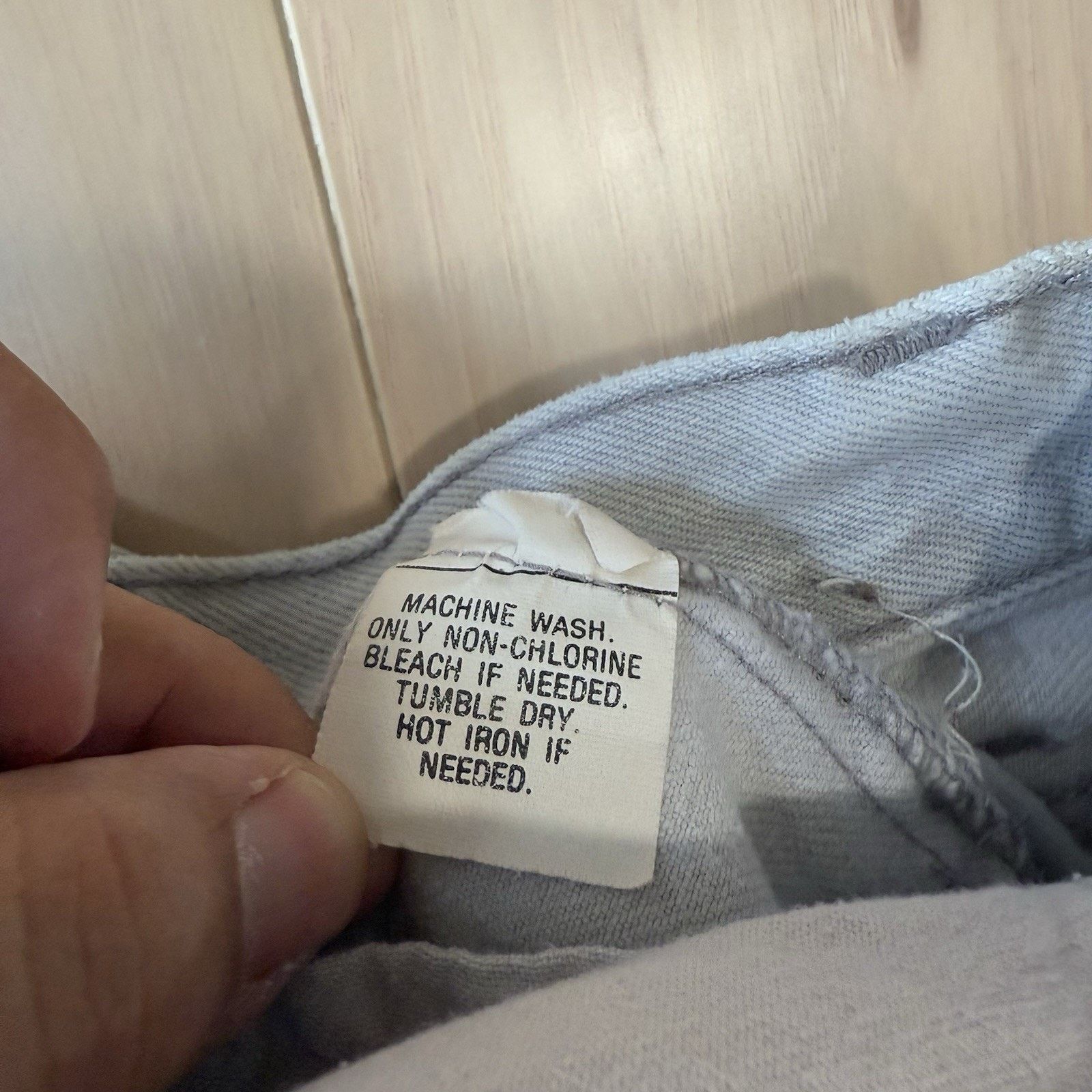 Levi's Vintage Levis 501 Jeans 37 Gray Light Wash 80s Made in USA Size US 37 - 6 Thumbnail