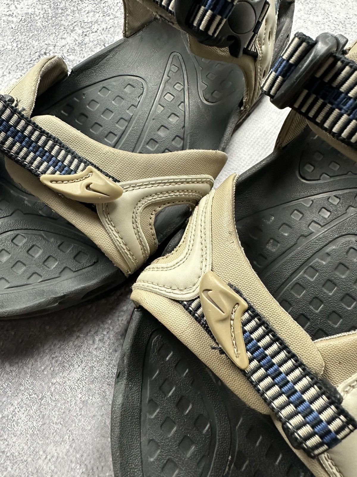 Nike Vintage Nike ACG Sandals Beige Y2K 2000 Swoosh Shoes Size US 9.5 / EU 42-43 - 12 Thumbnail