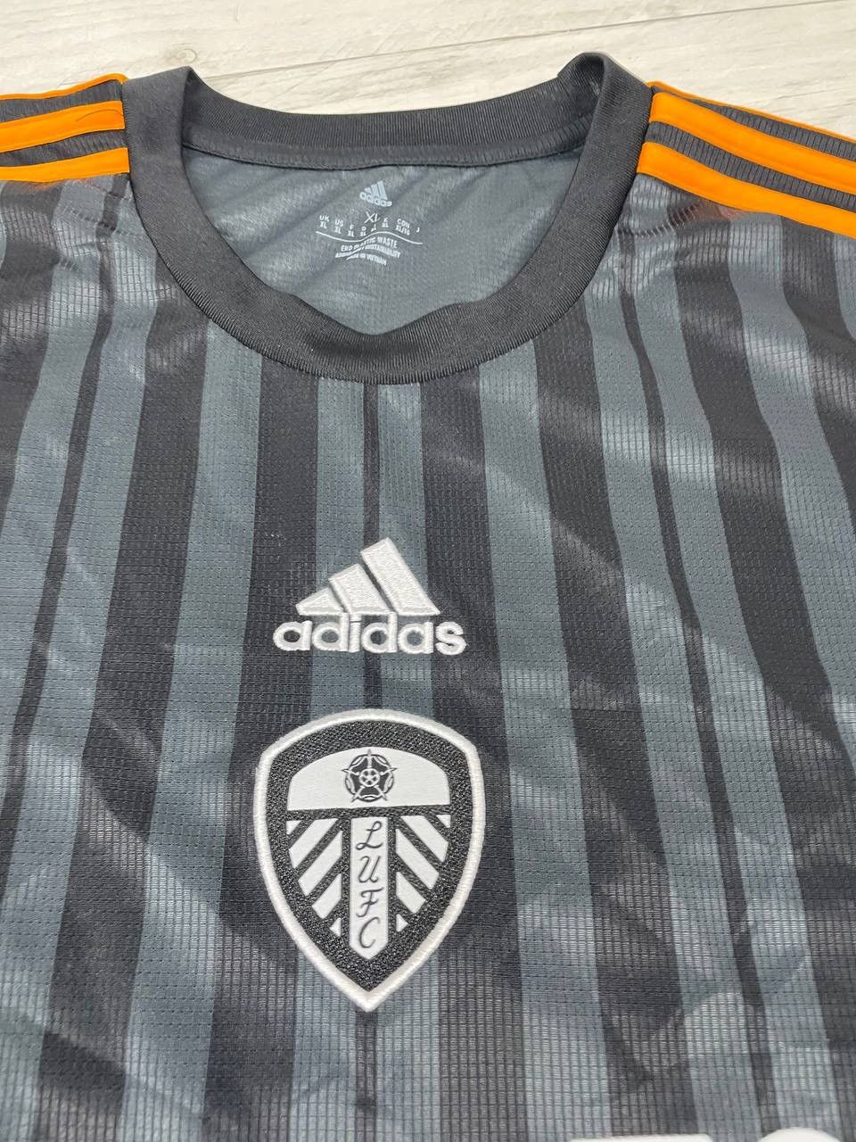Adidas adidas Leeds United 2022 2023 Third Shirt Soccer Jersey Size US XL / EU 56 / 4 - 6 Thumbnail
