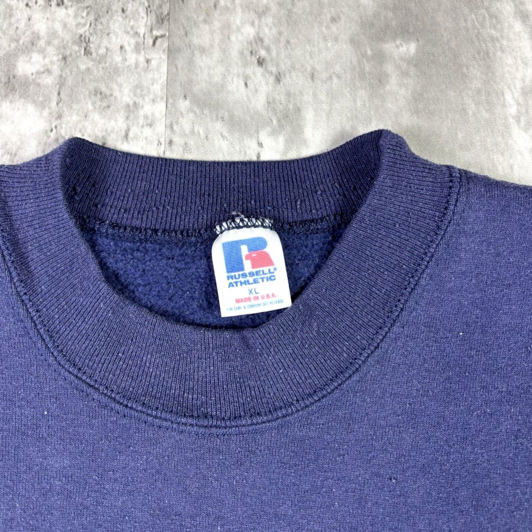 Russell Athletic VINTAGE Russell Athletic Sweatshirt Two Tone Blue XL USA Crew Neck Pullover Cotton Jersey Logo Distressed Size US XL / EU 56 / 4 - 6 Thumbnail