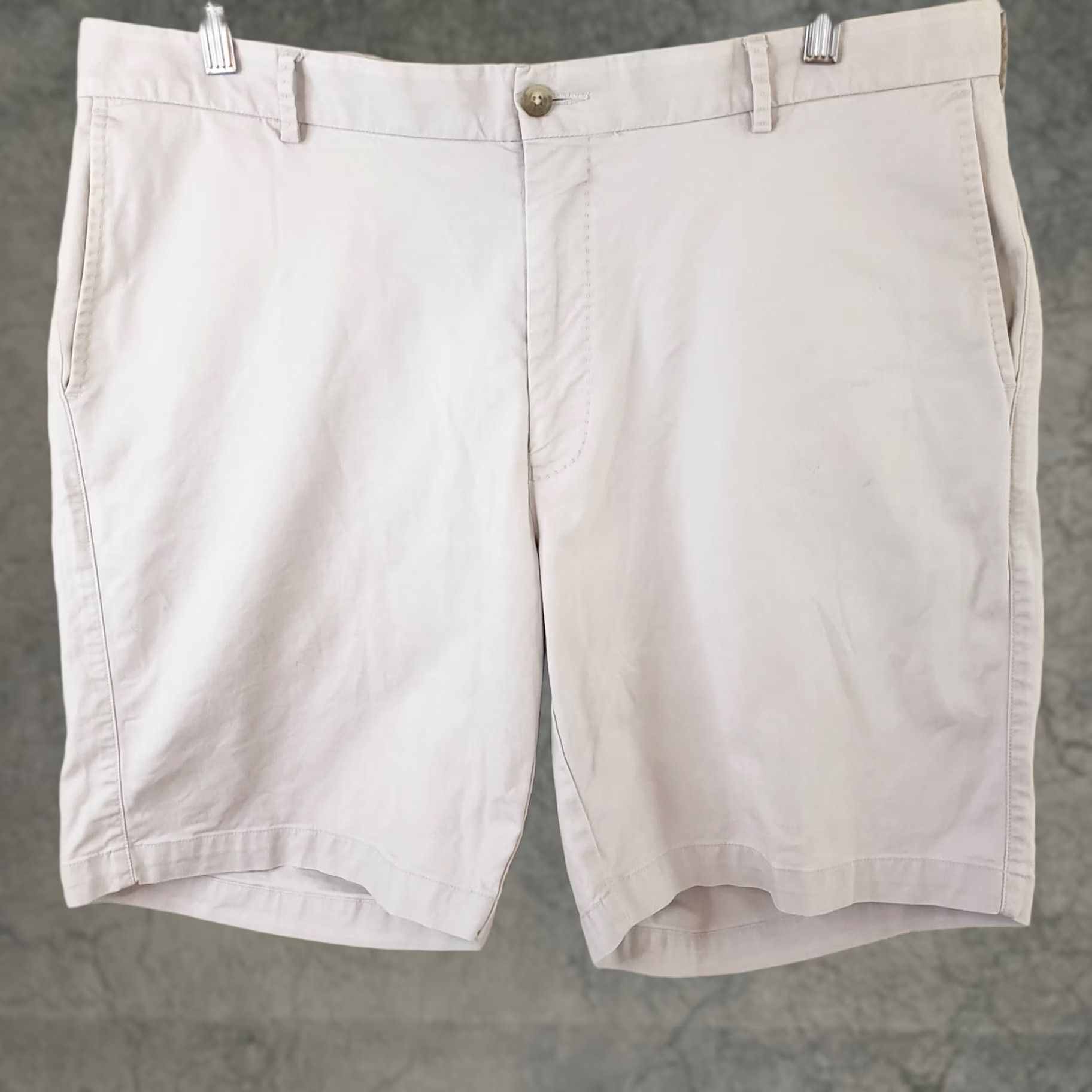 Peter Millar Peter Millar Men's 36x8.5" Performance Golf Shorts Beige Stone Flat Front Chino Pockets Regular Rise Casual Summer Spring Fall USA Sports Preppy Mens Size US 36 / EU 52 - 1 Thumbnail