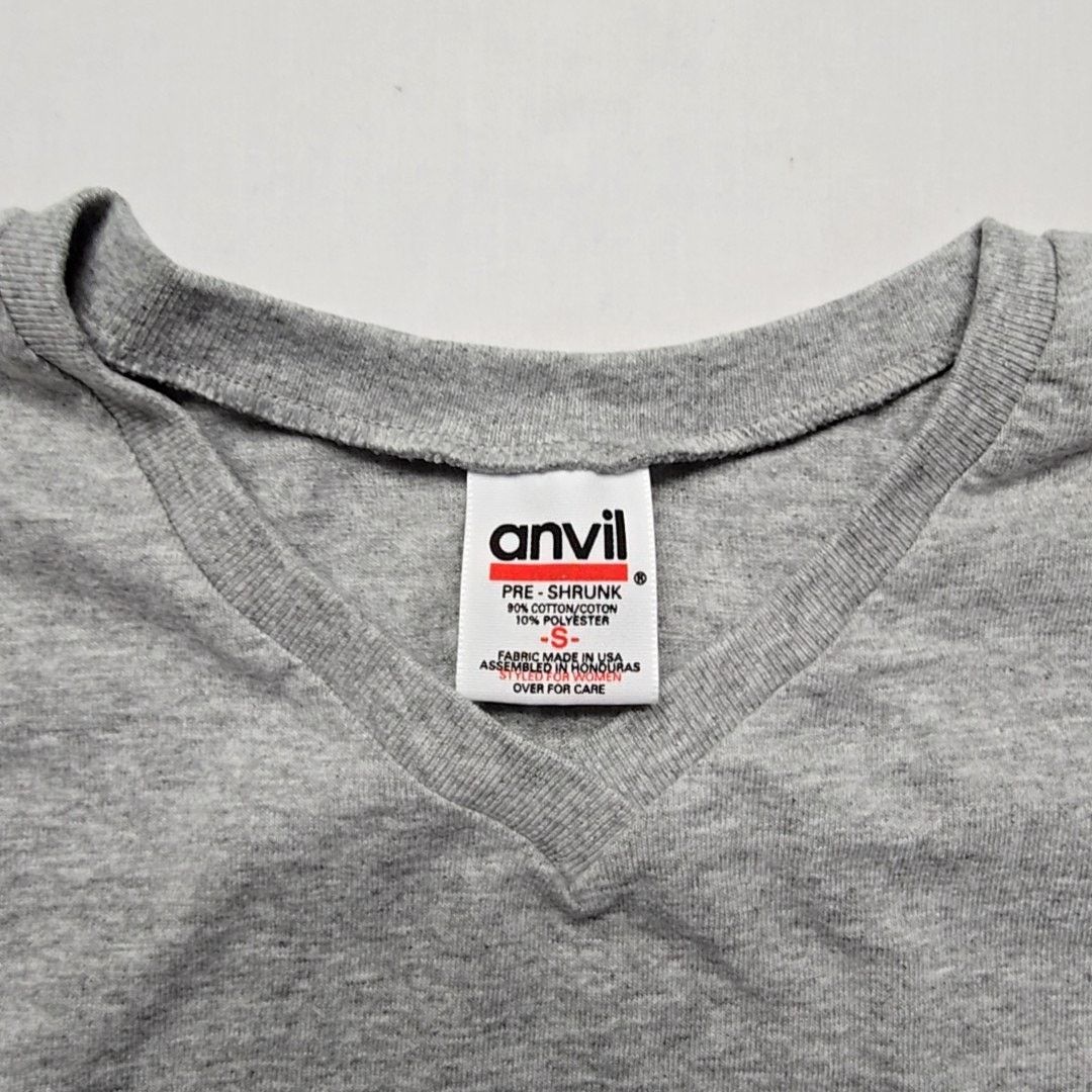 Anvil Vintage Eureka Montana Graphic Gray V-Neck Small T-Shirt 90s Size S / US 4 / IT 40 - 2 Thumbnail