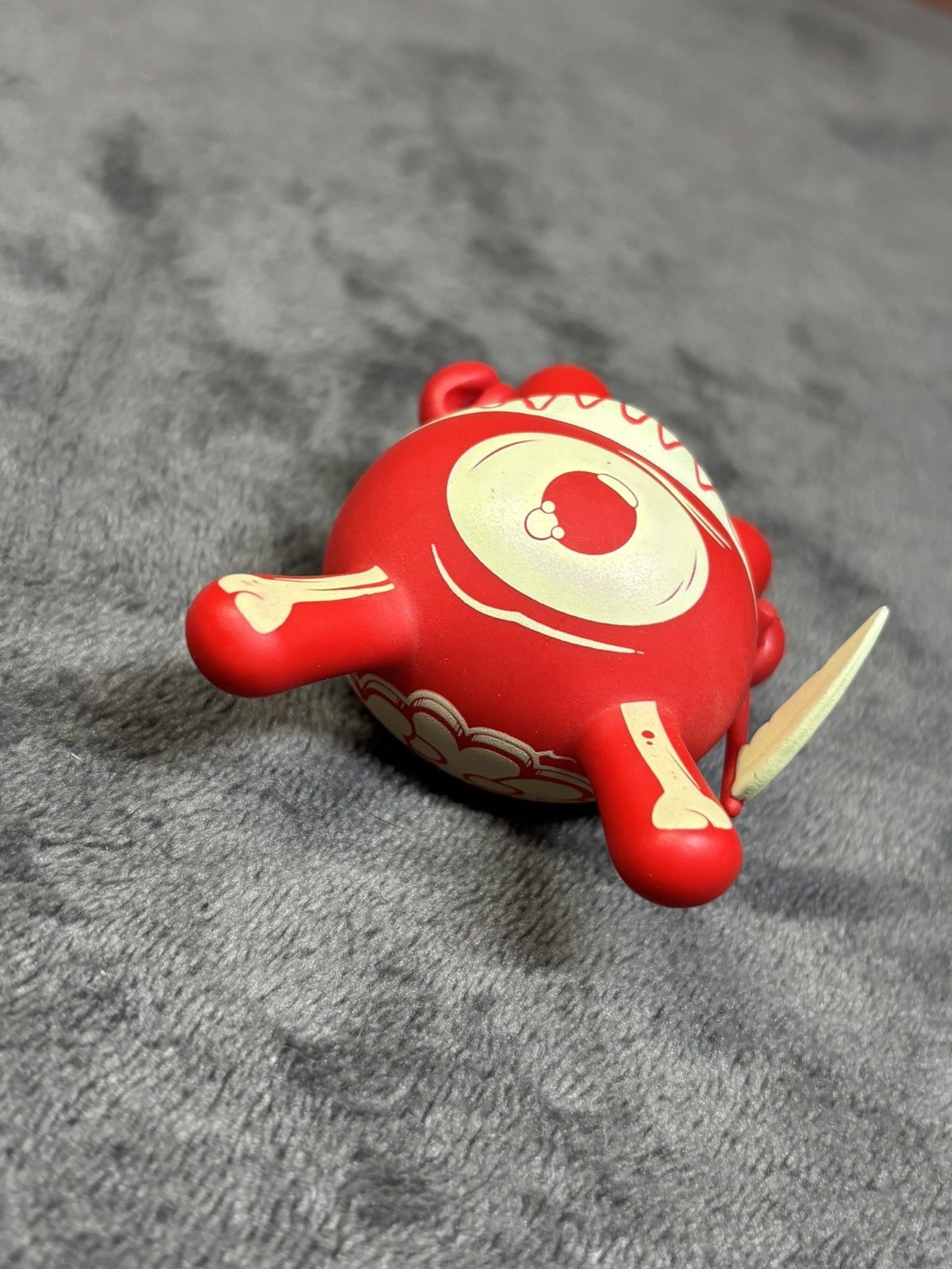 Other Kidrobot Dunny 3 Inch UK Ye Olde English 2009 Mimic Red Size ONE SIZE - 4 Thumbnail