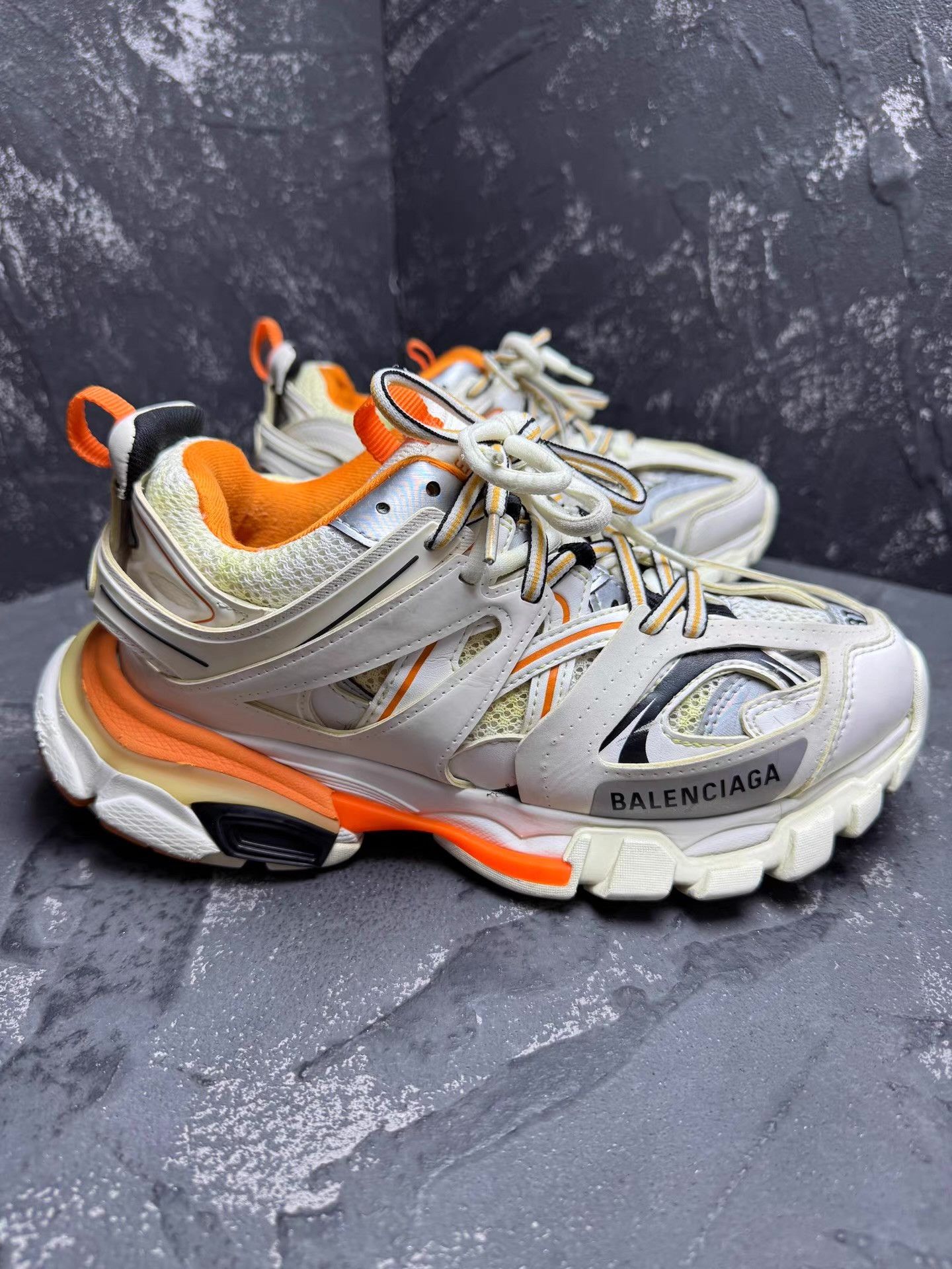 Balenciaga Balenciaga Track White & Orange Q10 Size US 5 / EU 37 - 5 Thumbnail