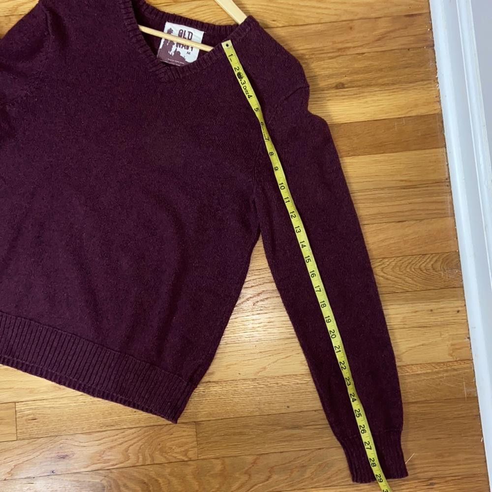 Old Navy Old Navy l V-Neck Fitted Sweater Size Medium Size US M / EU 48-50 / 2 - 6 Thumbnail