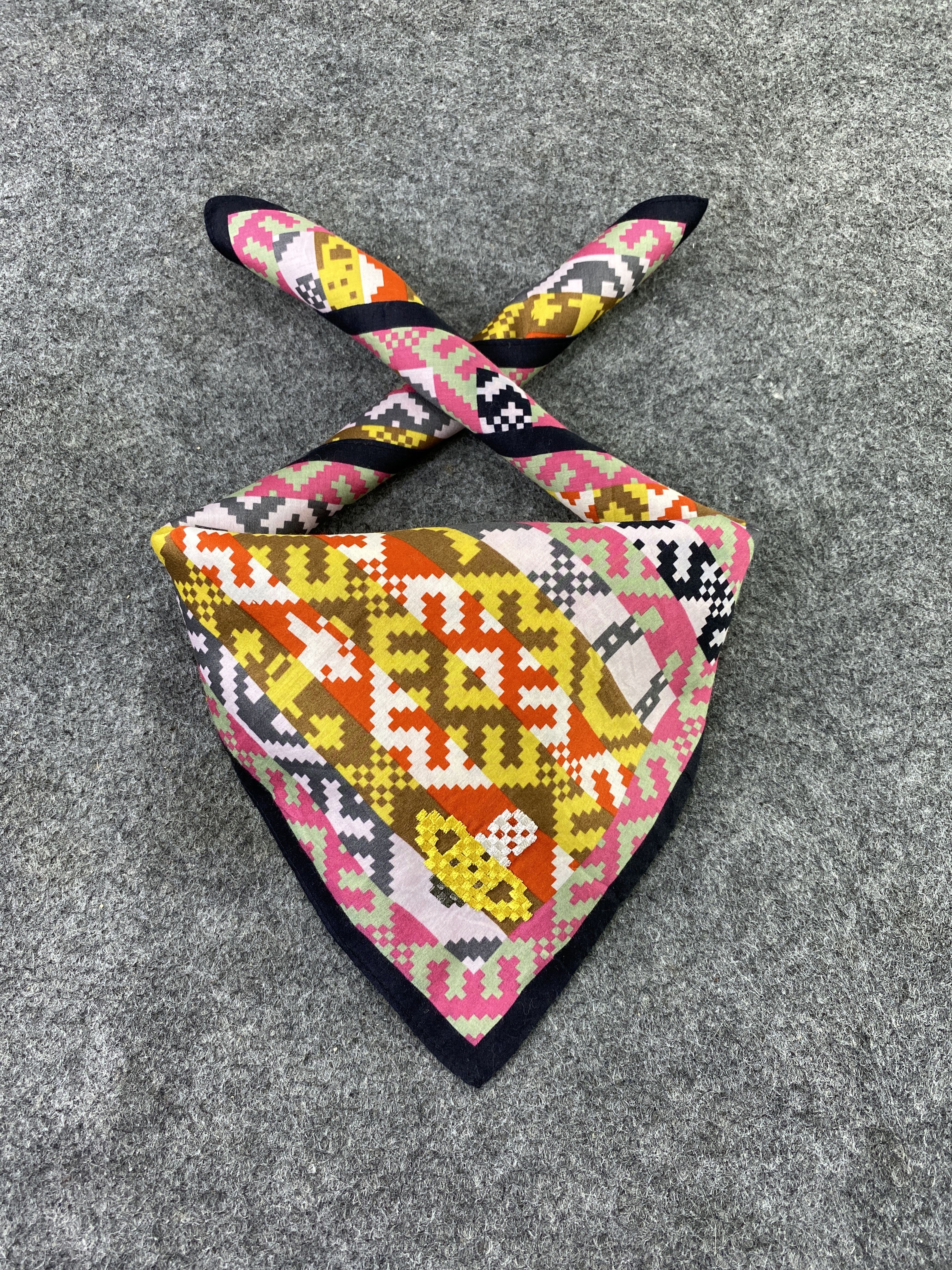 Designer Vivienne Westwood Handkerchief / Bandana / Neckerchief-B346 Size ONE SIZE - 2 Thumbnail