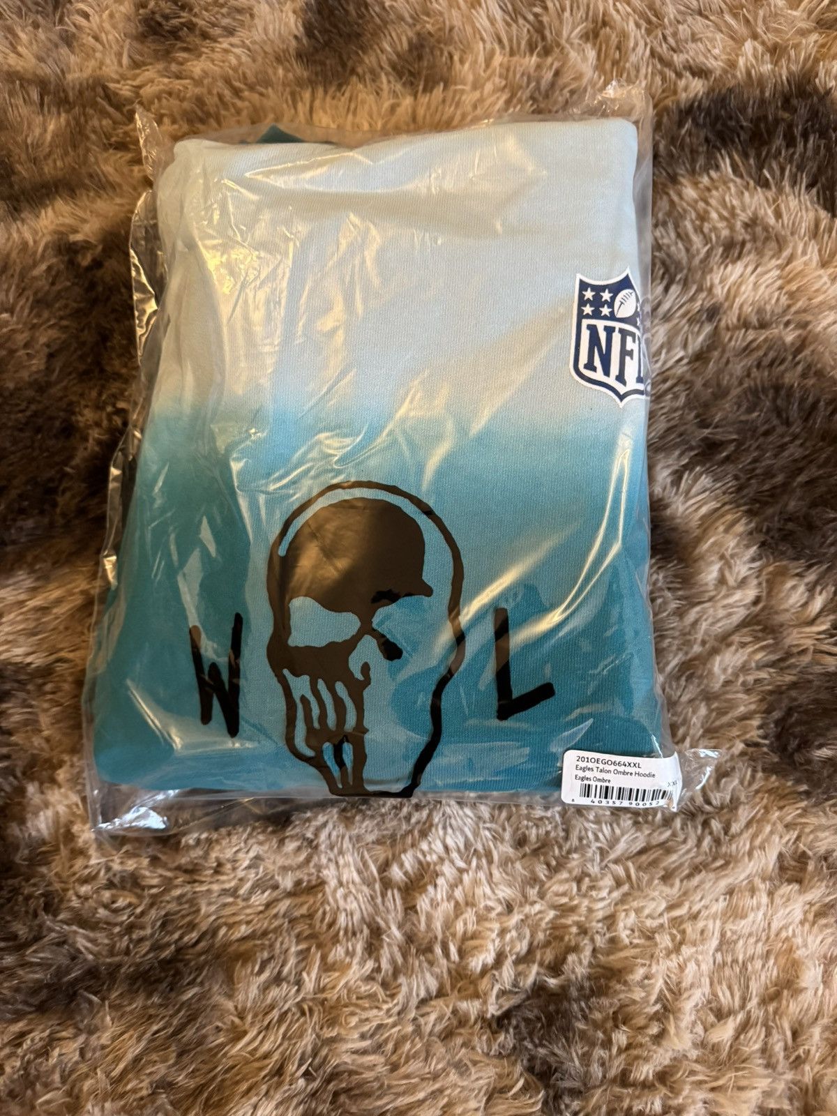 Warren Lotas Warren Lotas Eagles Talon Ombre Hoodie (XXL) Size US XXL / EU 58 / 5 - 2 Thumbnail