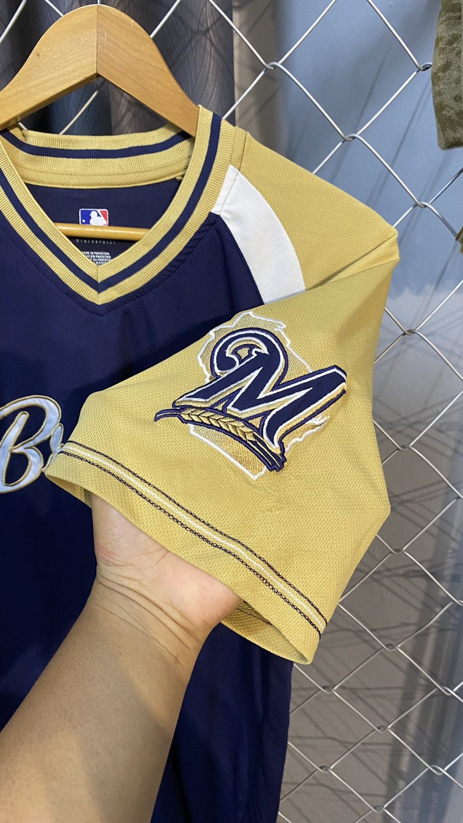 Japanese Brand × MLB × Vintage MAJESTIC MILWAUKEE BREWERS MLB JERSEY Size US L / EU 52-54 / 3 - 4 Thumbnail