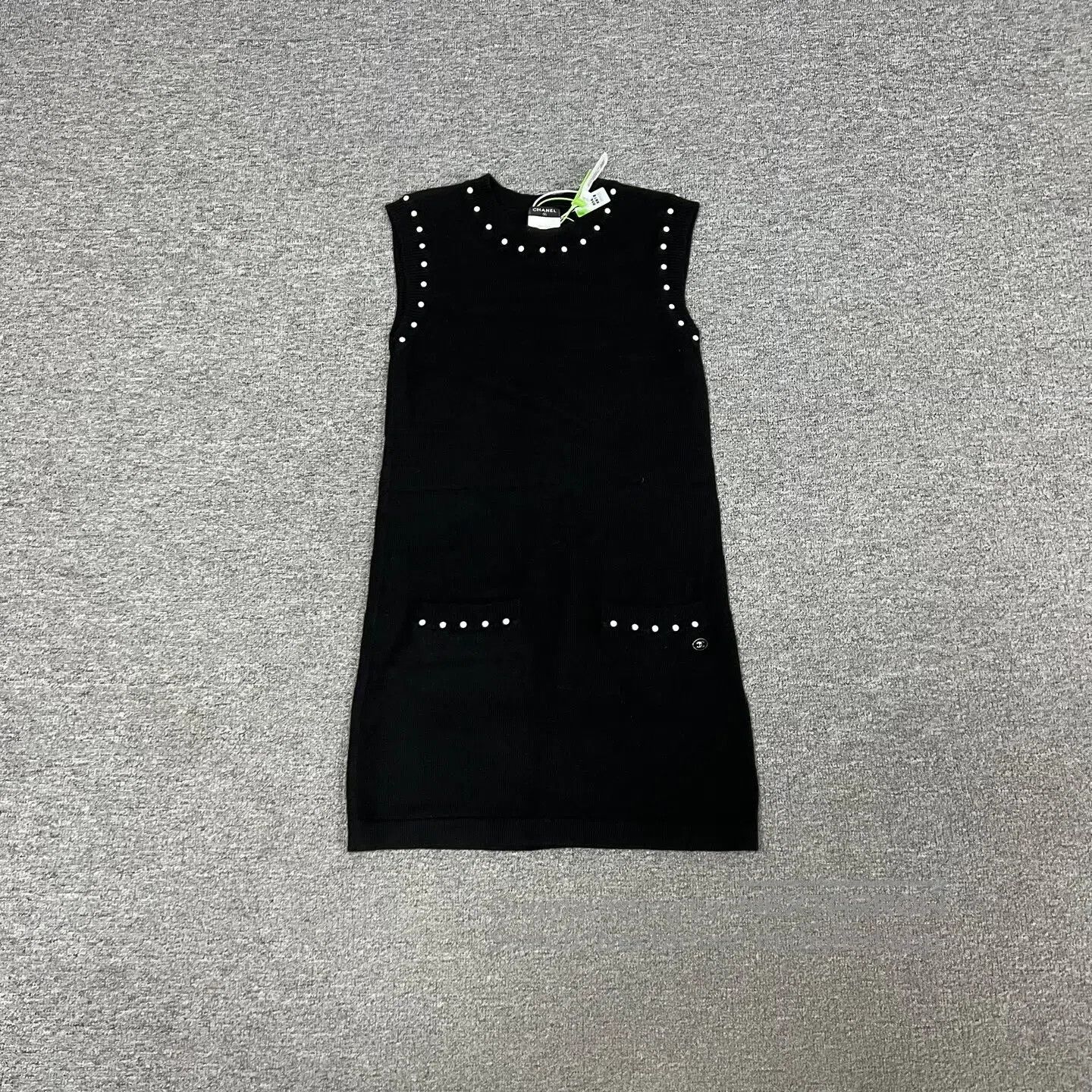 Chanel Chanel size 34 Pearl sleeveless dress| Size S / US 4 / IT 40 - 1 Thumbnail