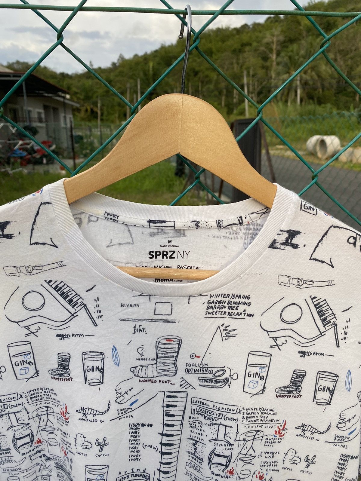 Jean-Michel Basquiat Uniqlo X Jean Michel Basquiat Fullprint Tshirt Size US M / EU 48-50 / 2 - 3 Thumbnail