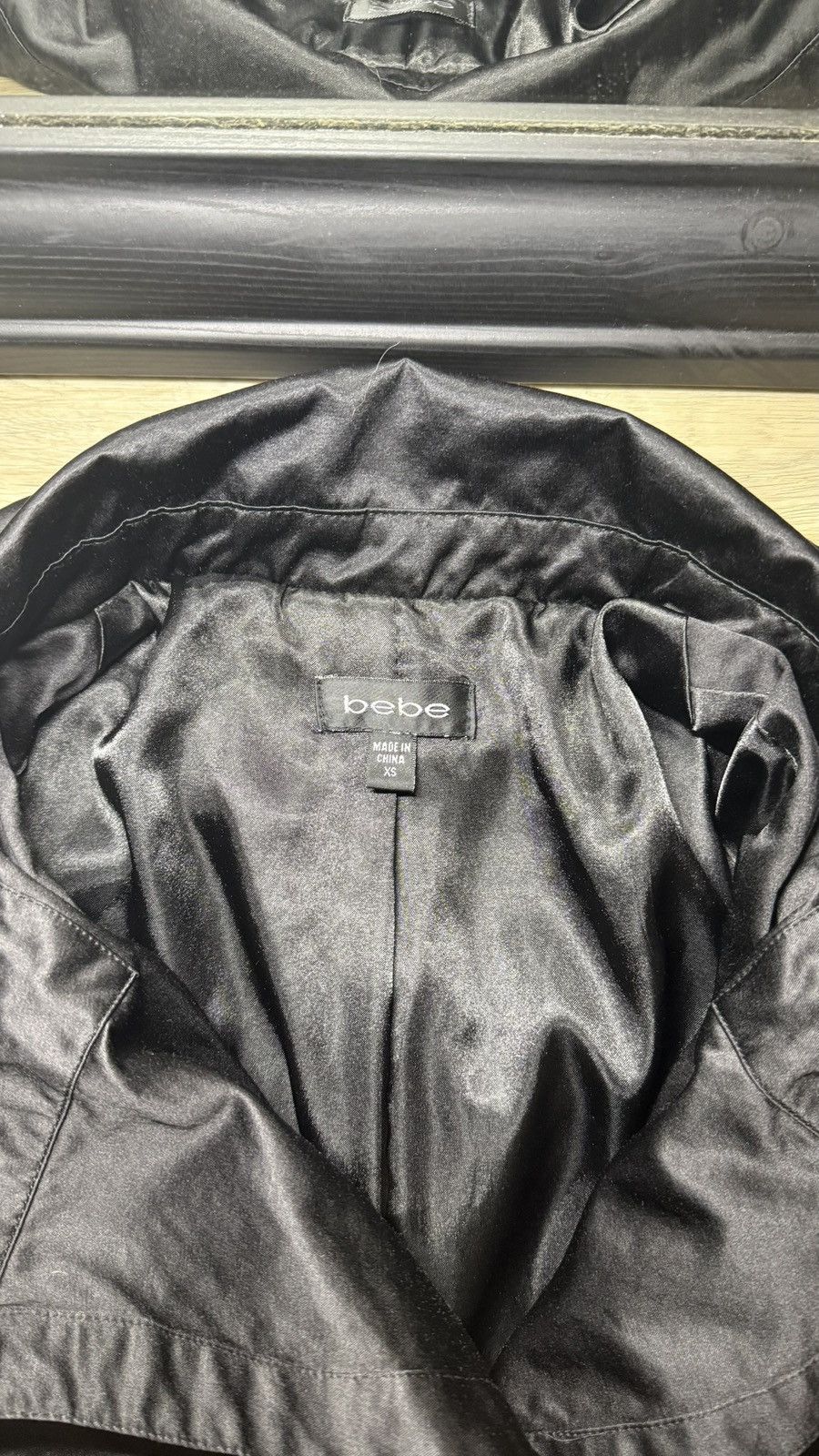 Bebe Y2K 2000s Bebe Satin Trench Coat Button Down Size XS / US 0-2 / IT 36-38 - 3 Thumbnail