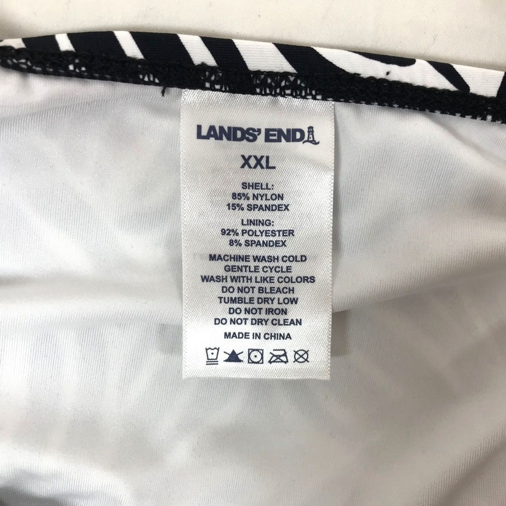 Lands' End VINTAGE: Lands End Womens XXL Black White Abstract Floral Surplice V-Neck Swim Dress Size 3XL / US 20-22 - 7 Thumbnail