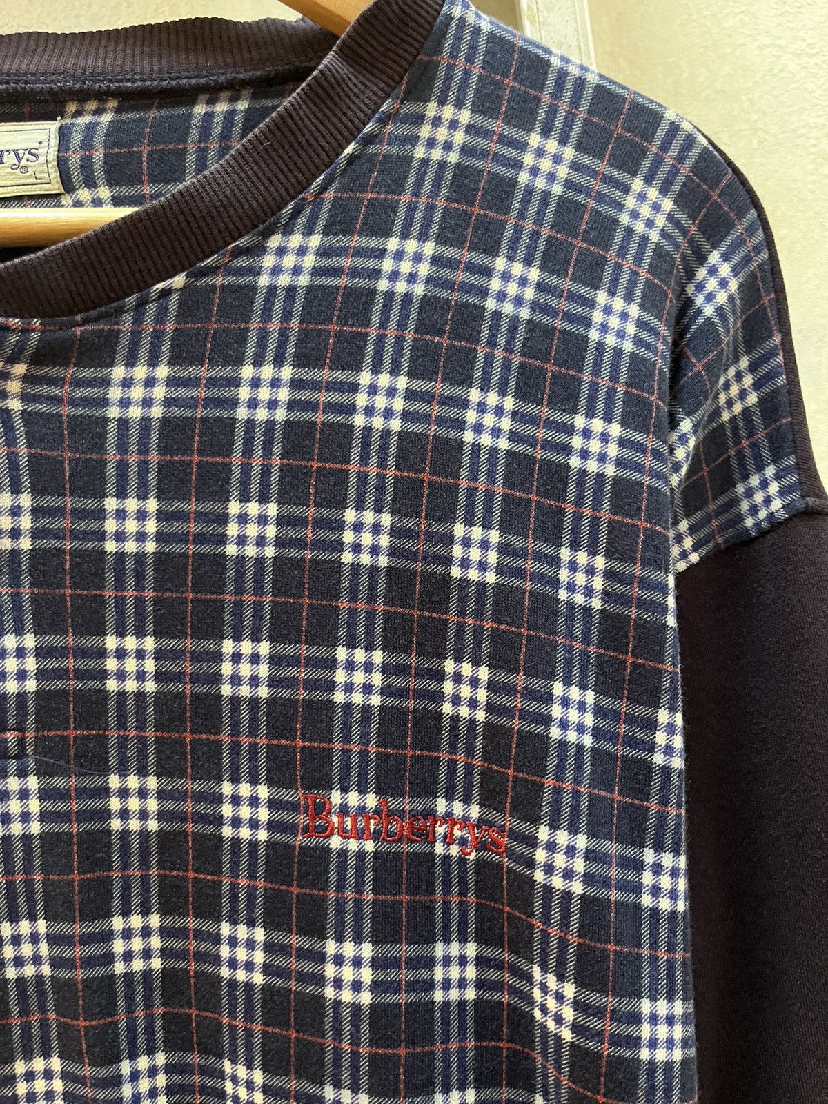 Burberry Vintage Burberry two button sweatshirt Size US L / EU 52-54 / 3 - 3 Thumbnail