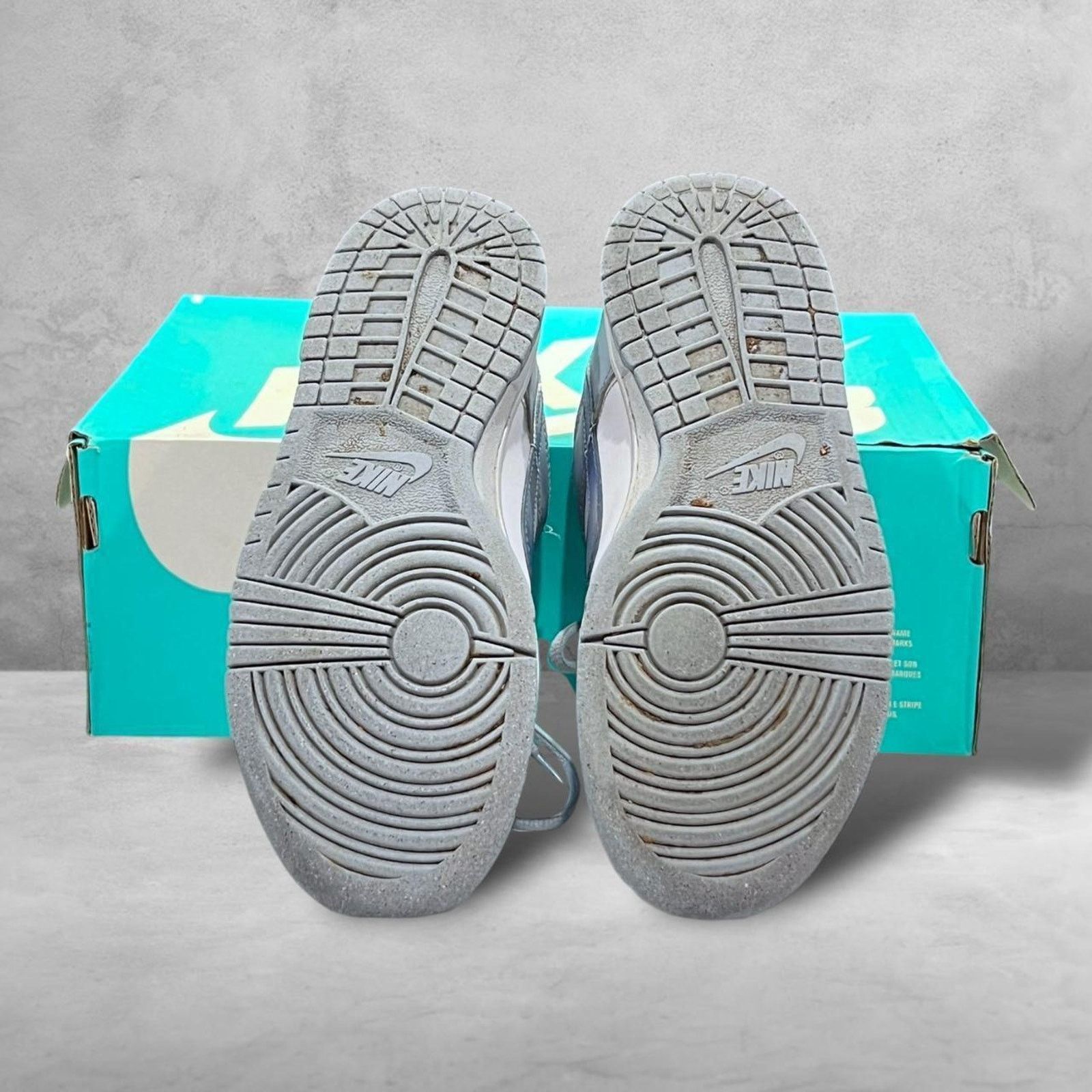 Nike Nike SB Dunk Low ‘Blue Iridescent’ Grey & Blue Sneakers Size US 5 / EU 37 - 7 Thumbnail